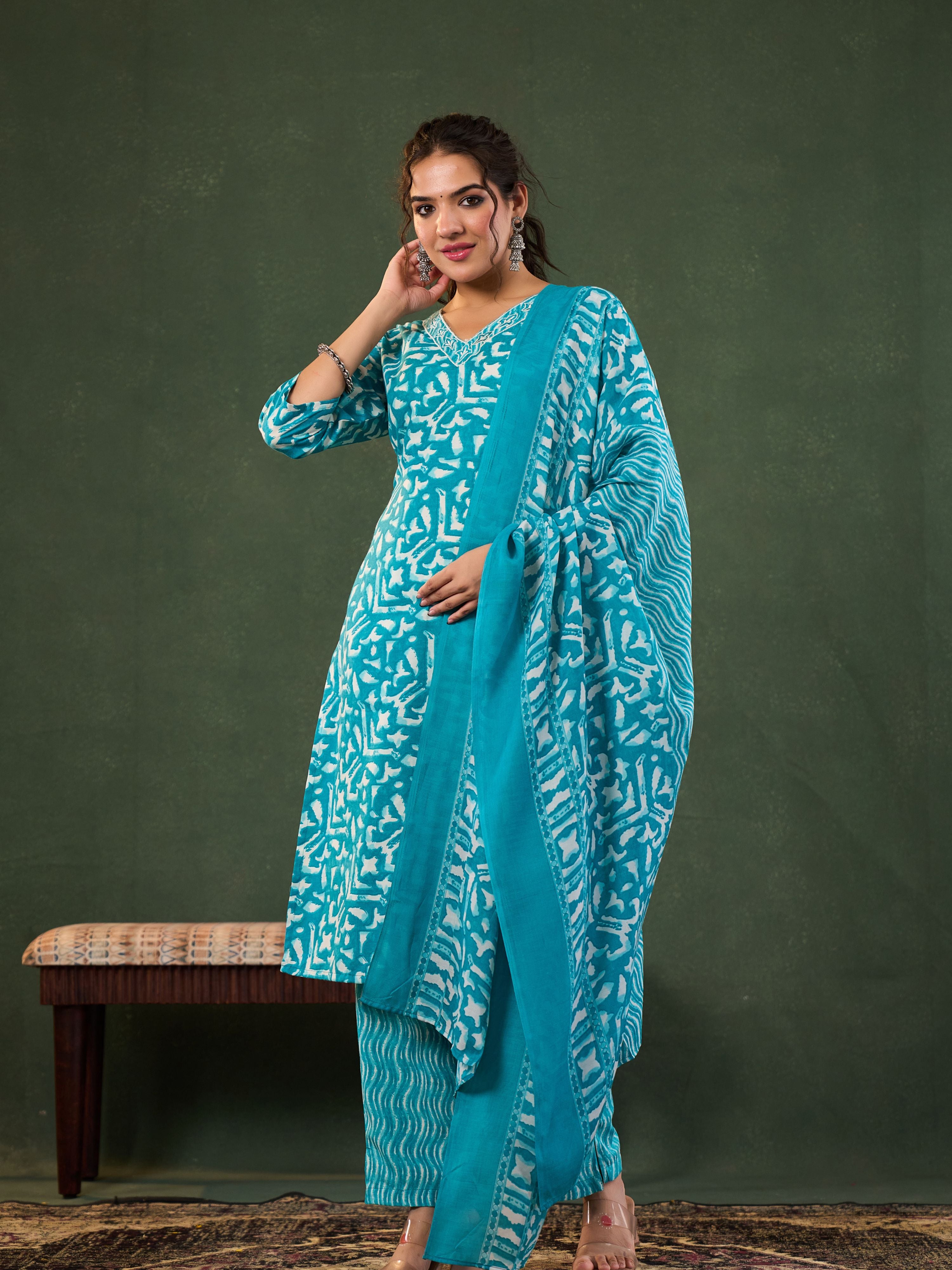 KIARA FLORAL THREE PCS SUIT SET