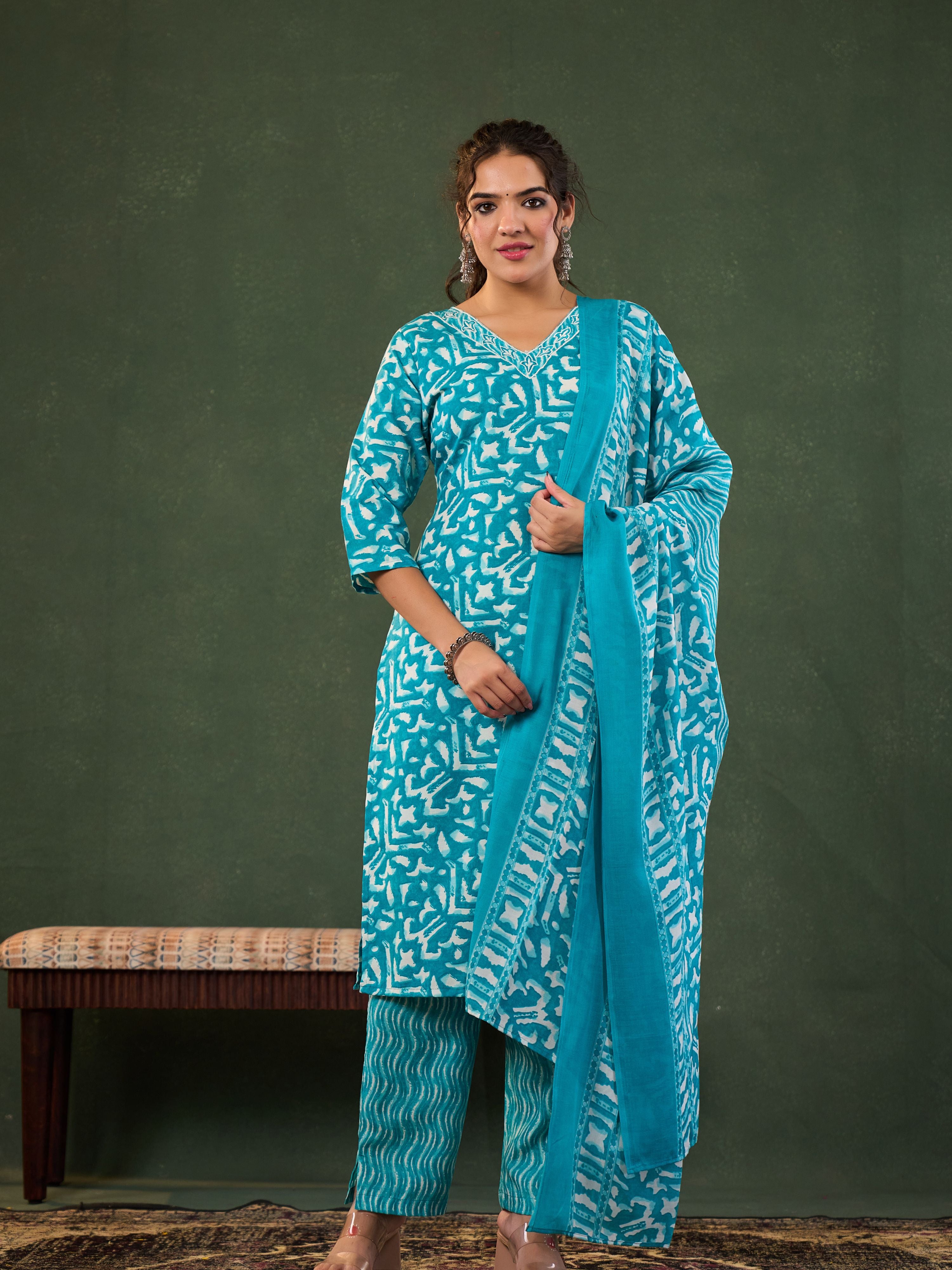 KIARA FLORAL THREE PCS SUIT SET