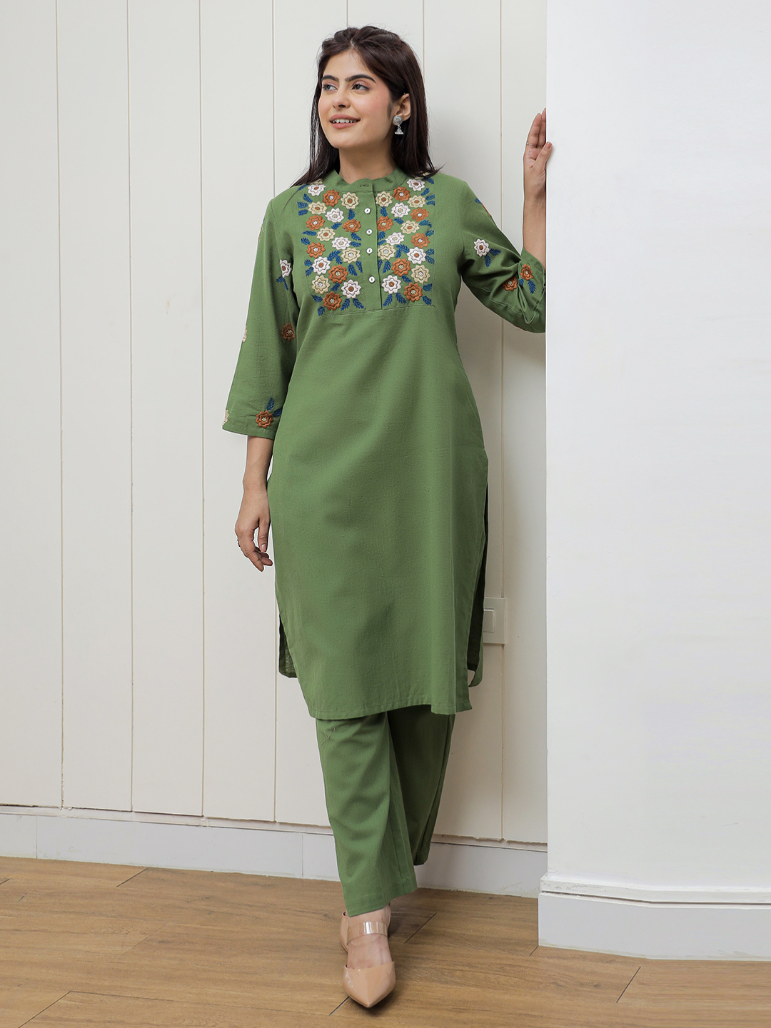AUGUSTA GREEN EMBEROIDERED KURTA SET