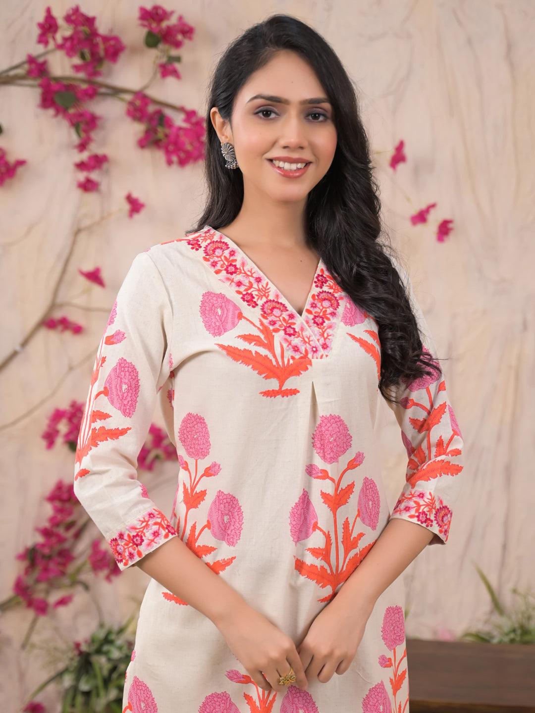 IVORY V-NECK EMBROIDERY COTTON PRINTED KURTA SET