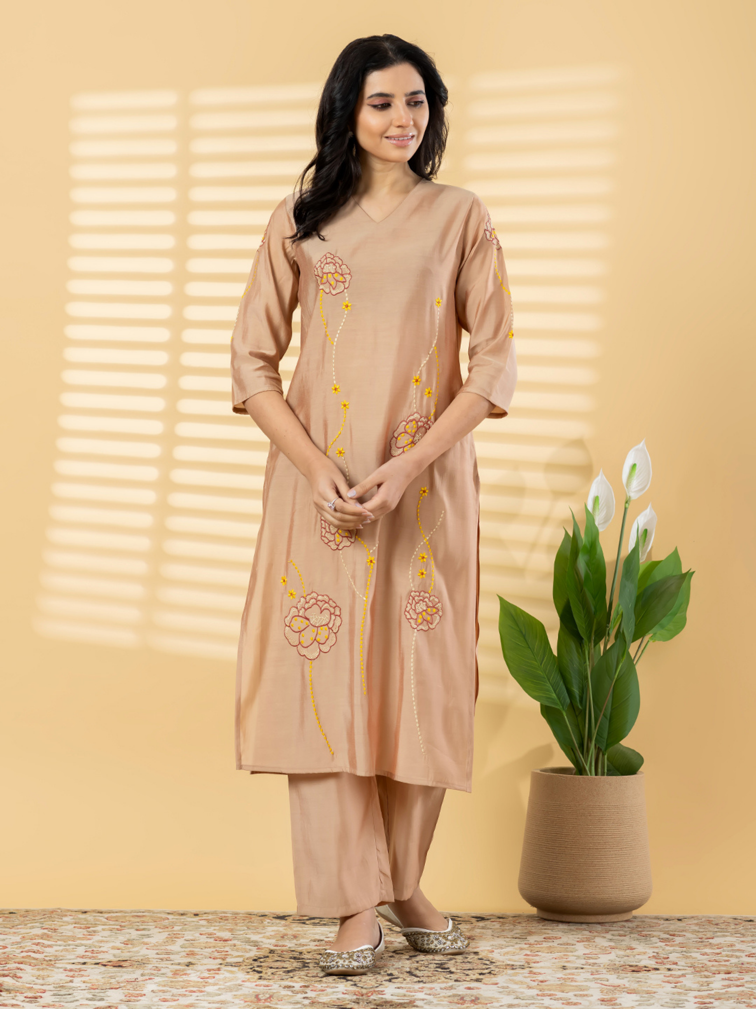NUDE BEIGE FLORAL EMBROIDERED KURTA SET