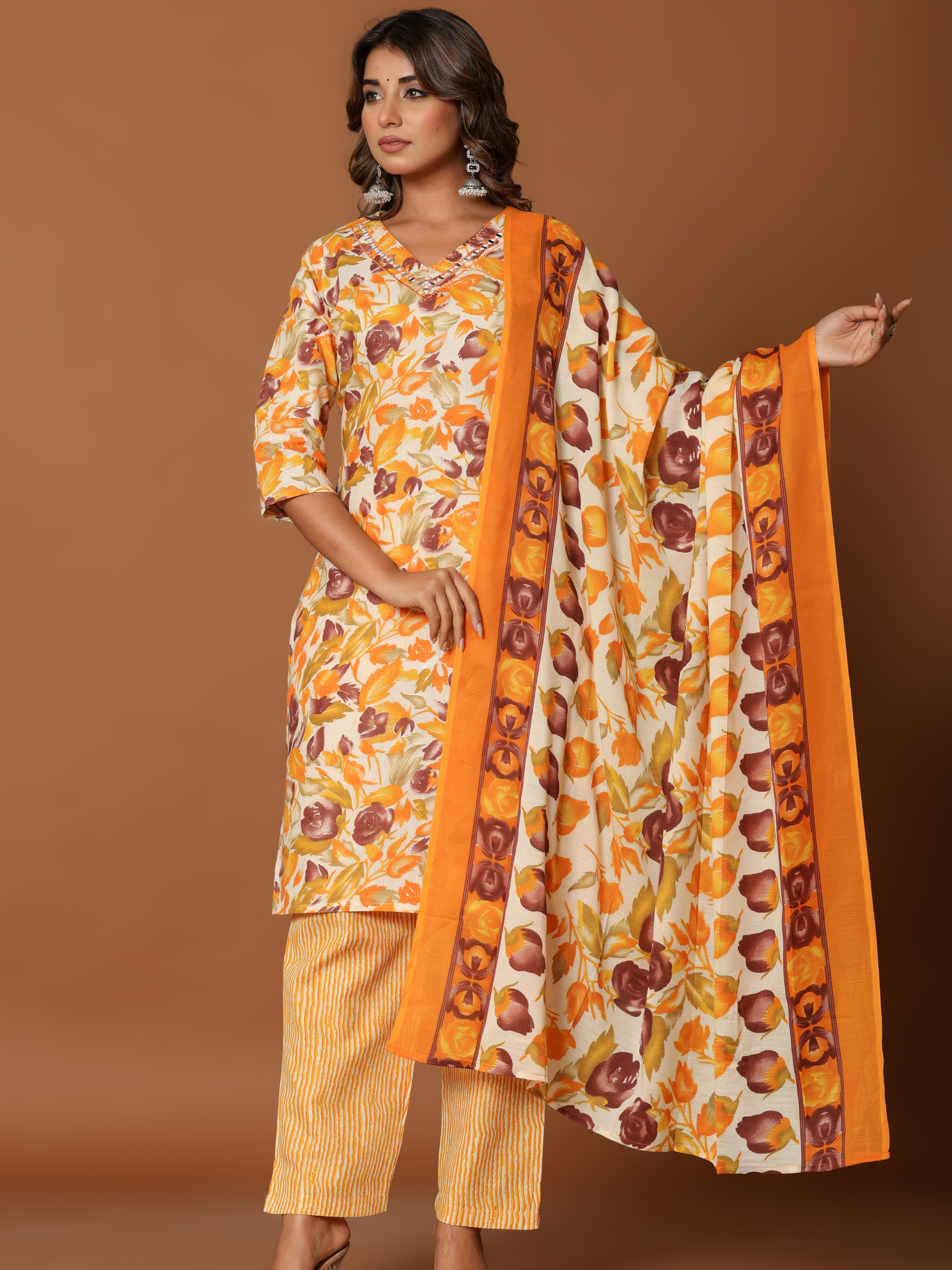 AYSHA FLORAL THREE PCS SUIT SET