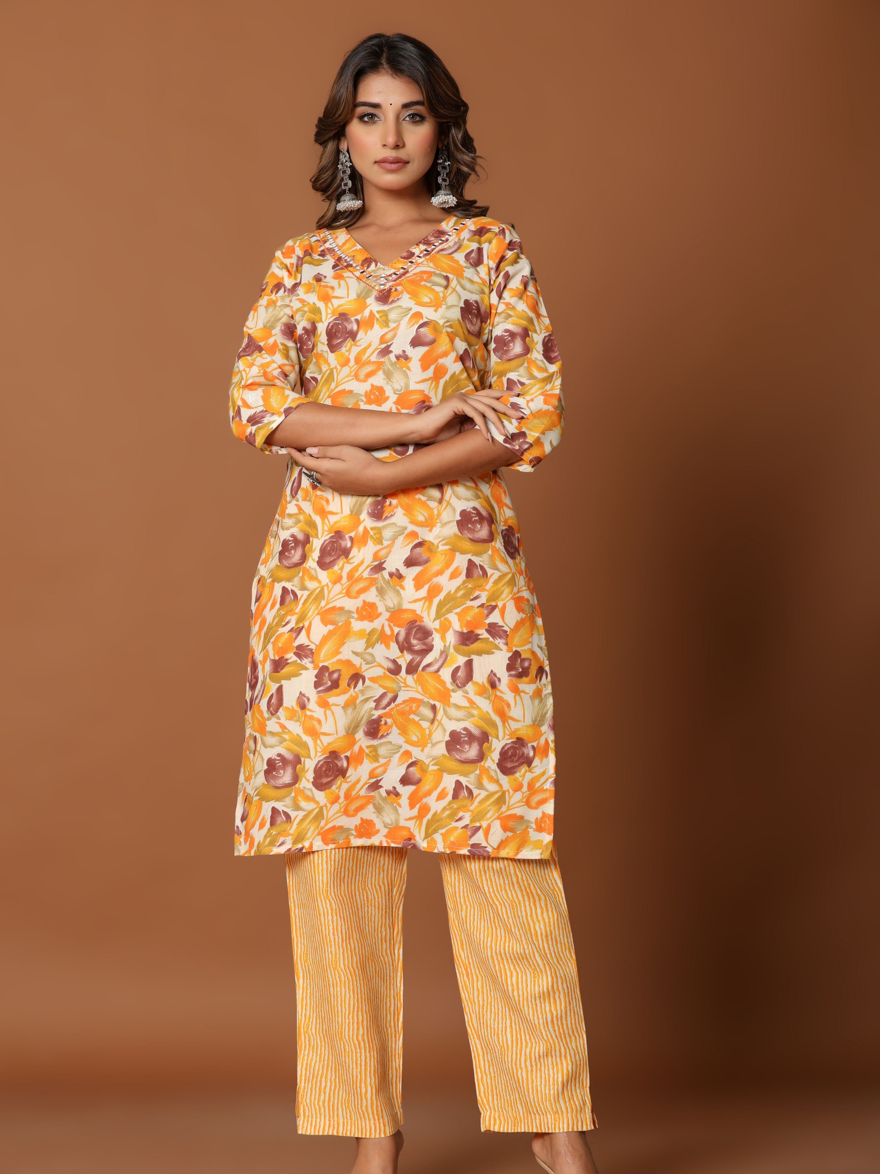 AYSHA FLORAL THREE PCS SUIT SET