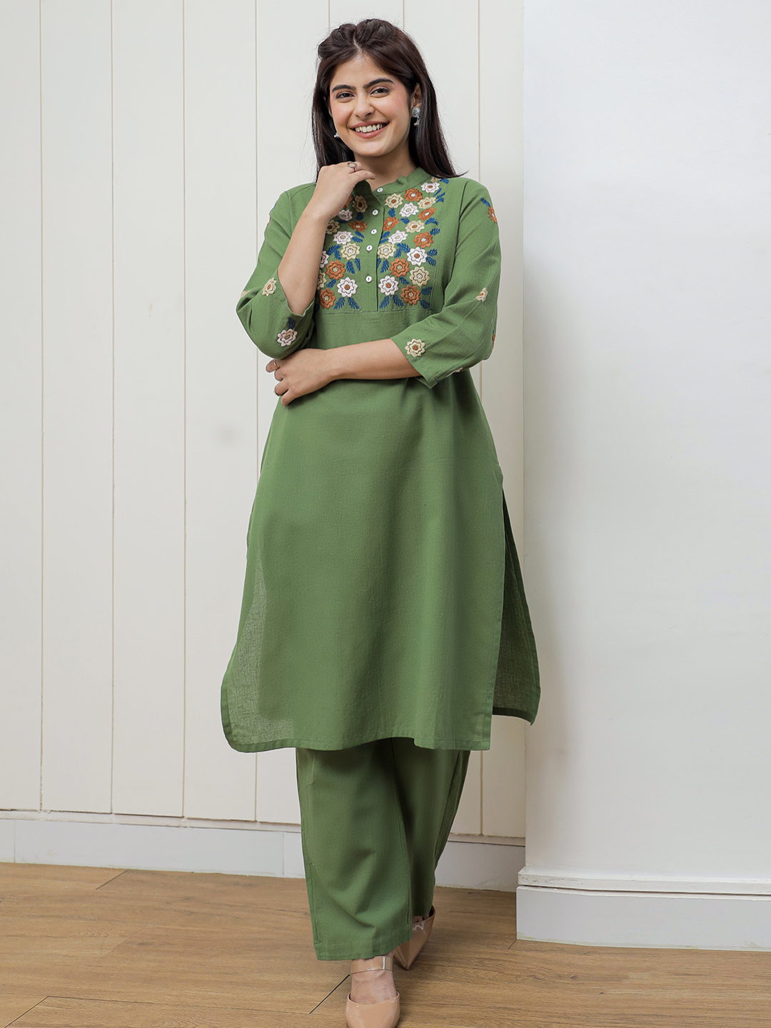 AUGUSTA GREEN EMBEROIDERED KURTA SET