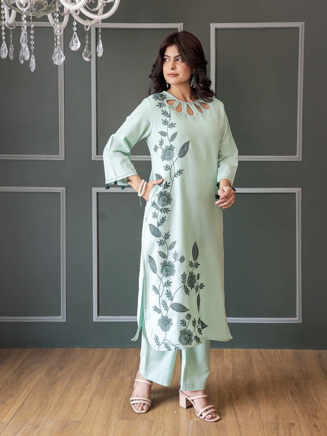 SAKHI OLIVE GREEN FLORAL EMBROIDERED KURTA SET