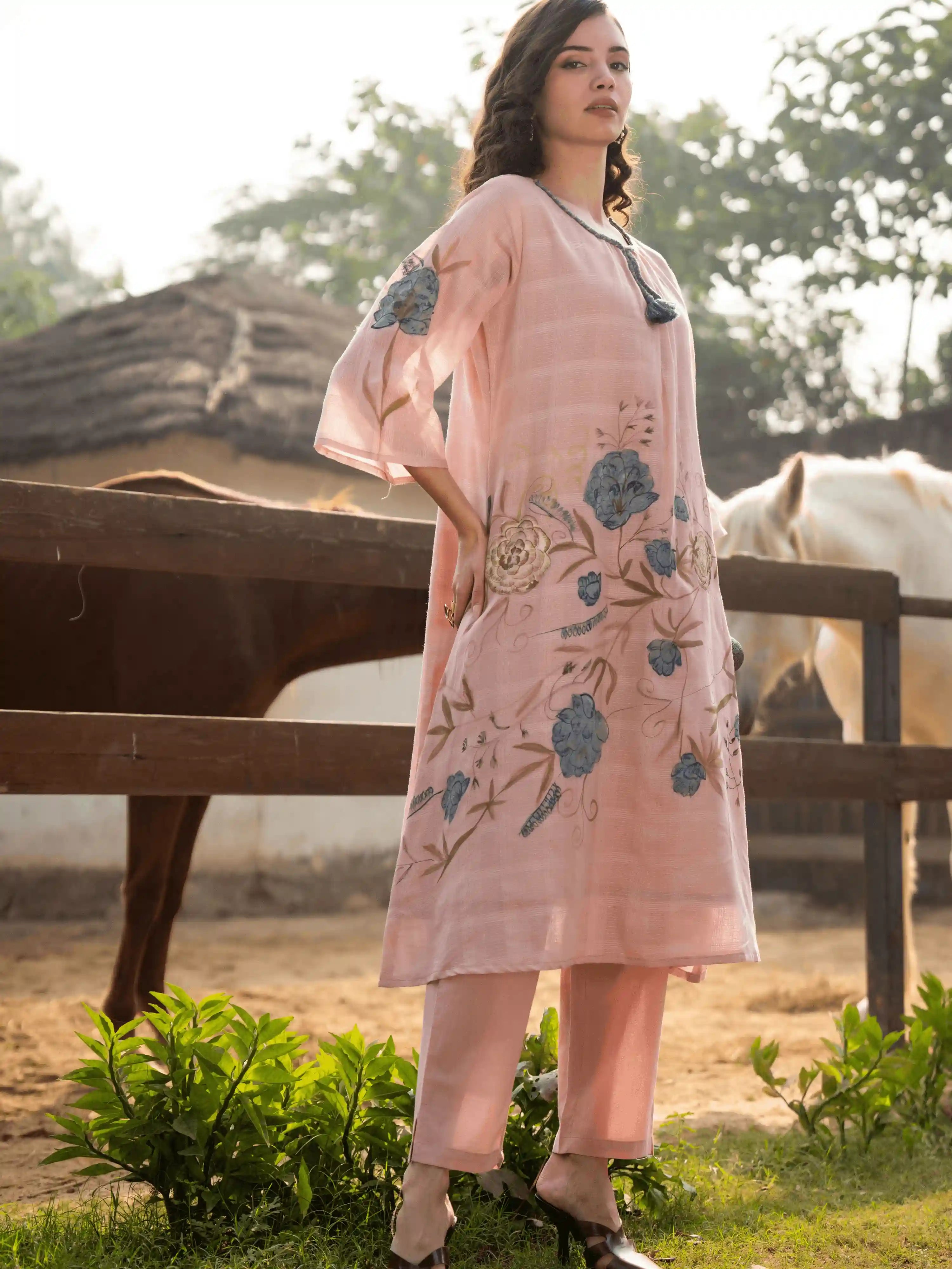 BLUSH PINK FLORAL EMBROIDERED KURTA SET