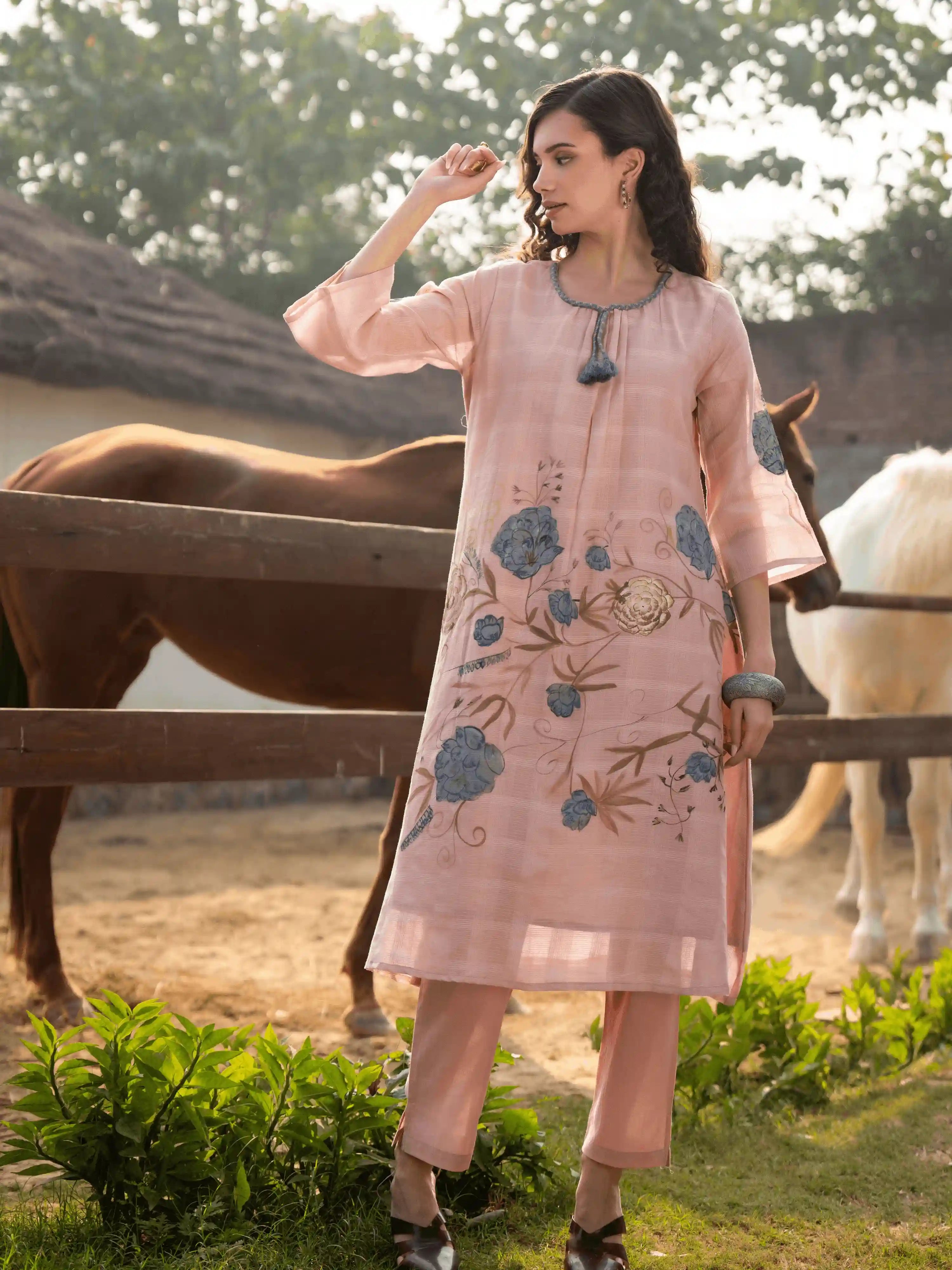 BLUSH PINK FLORAL EMBROIDERED KURTA SET