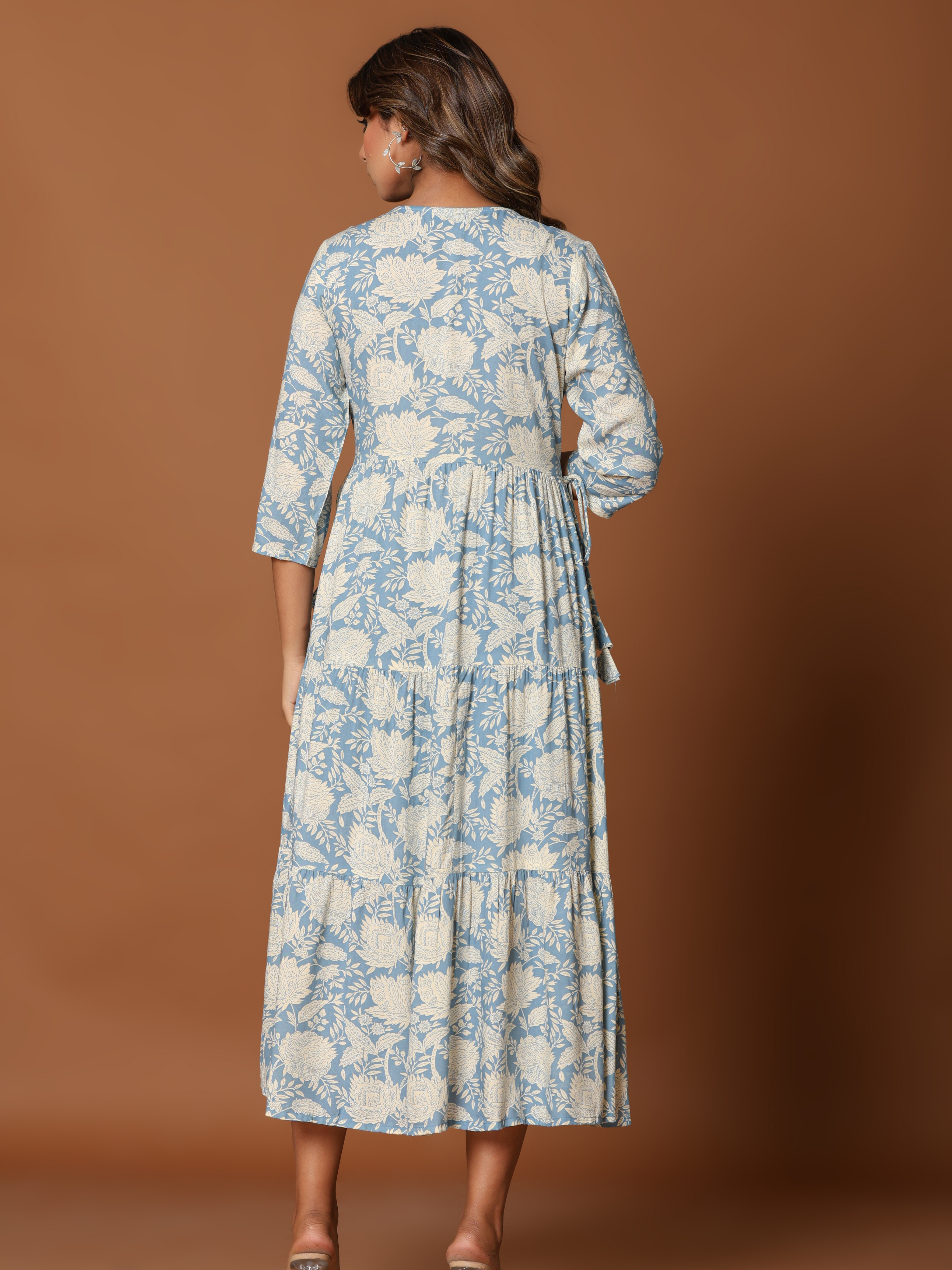 KAYA EMBROIDERED FLARED MAXI DRESS