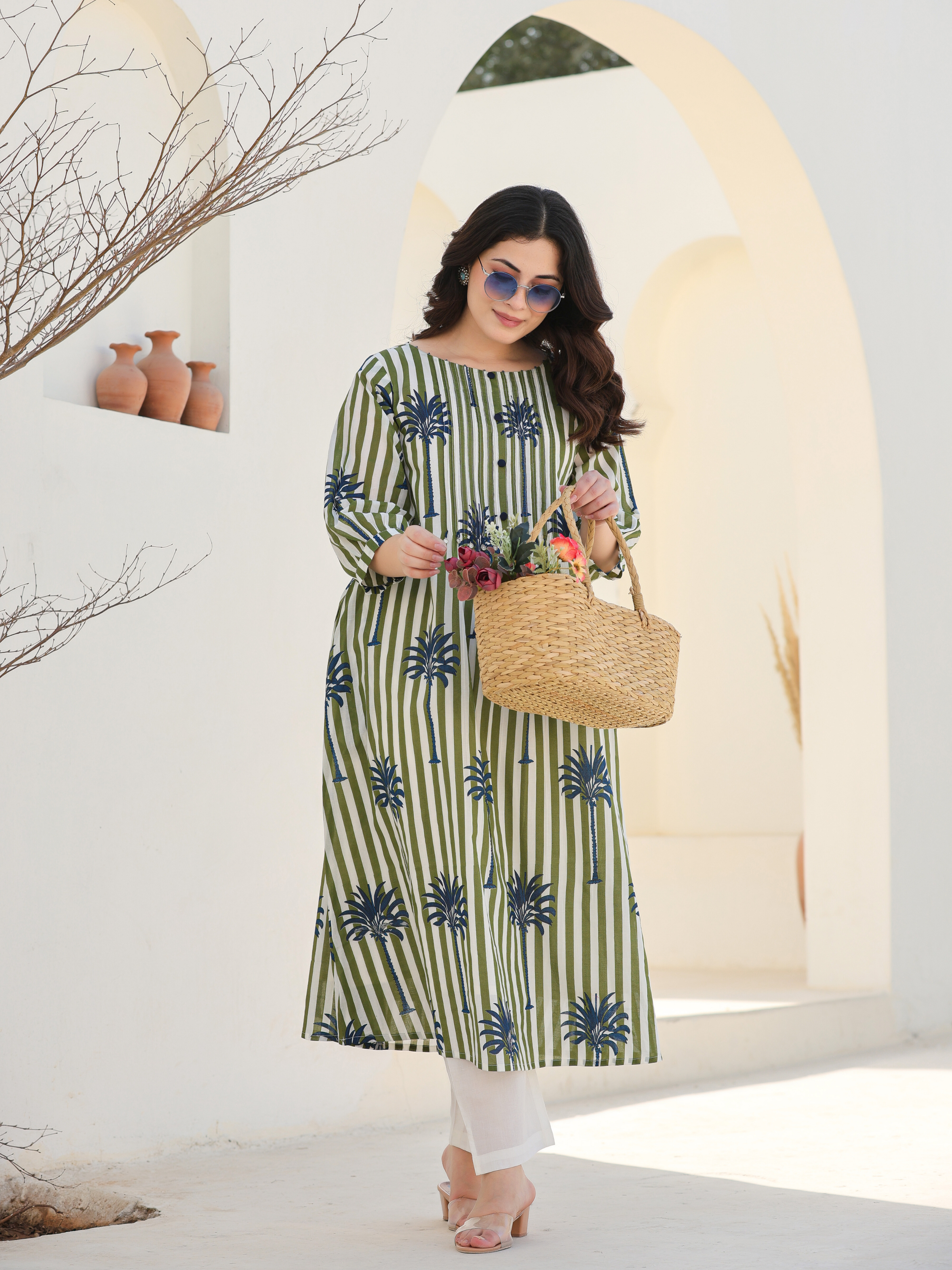 HASRAT STRIPED PRINTED KURTA SET
