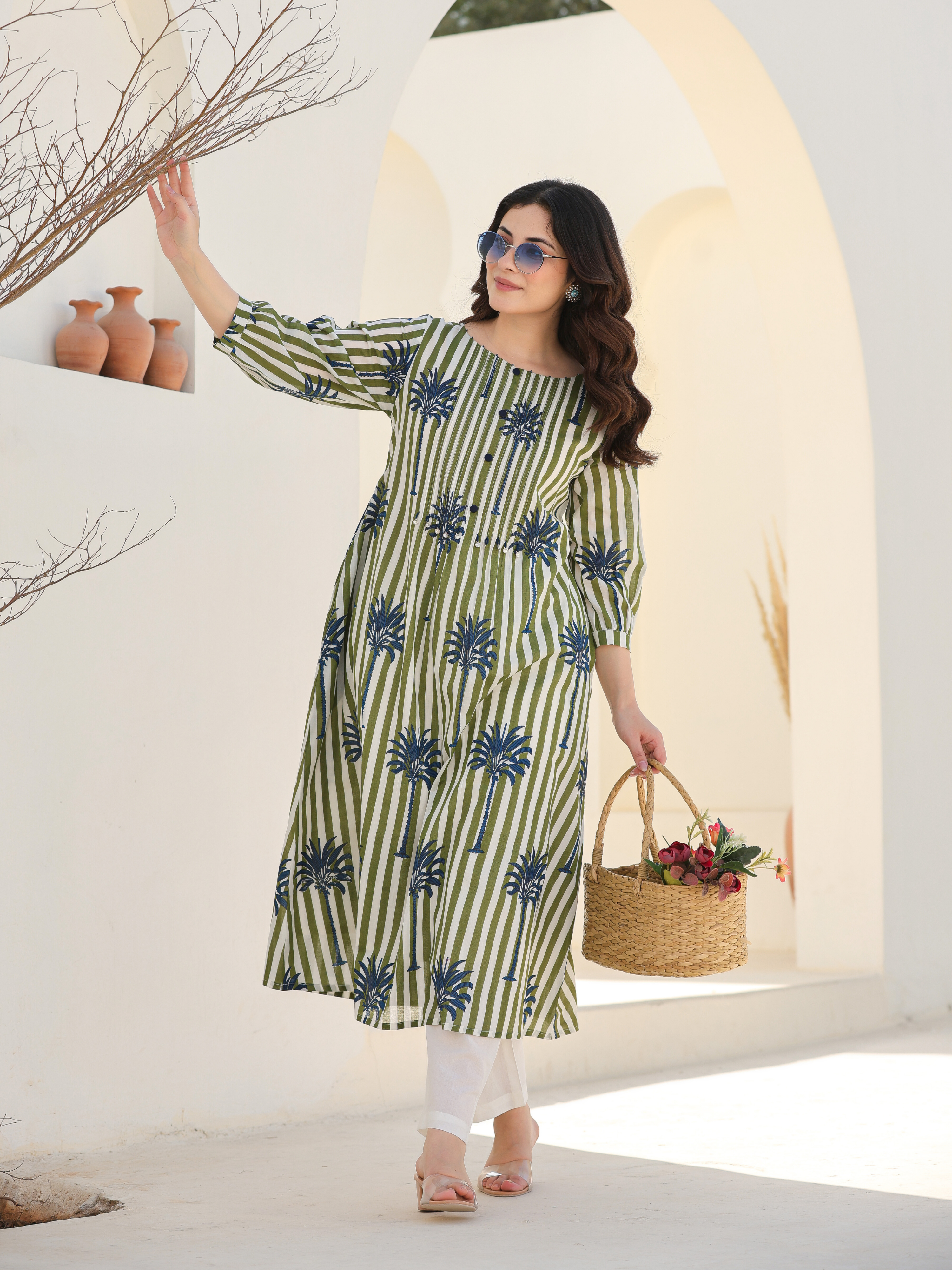HASRAT STRIPED PRINTED KURTA SET