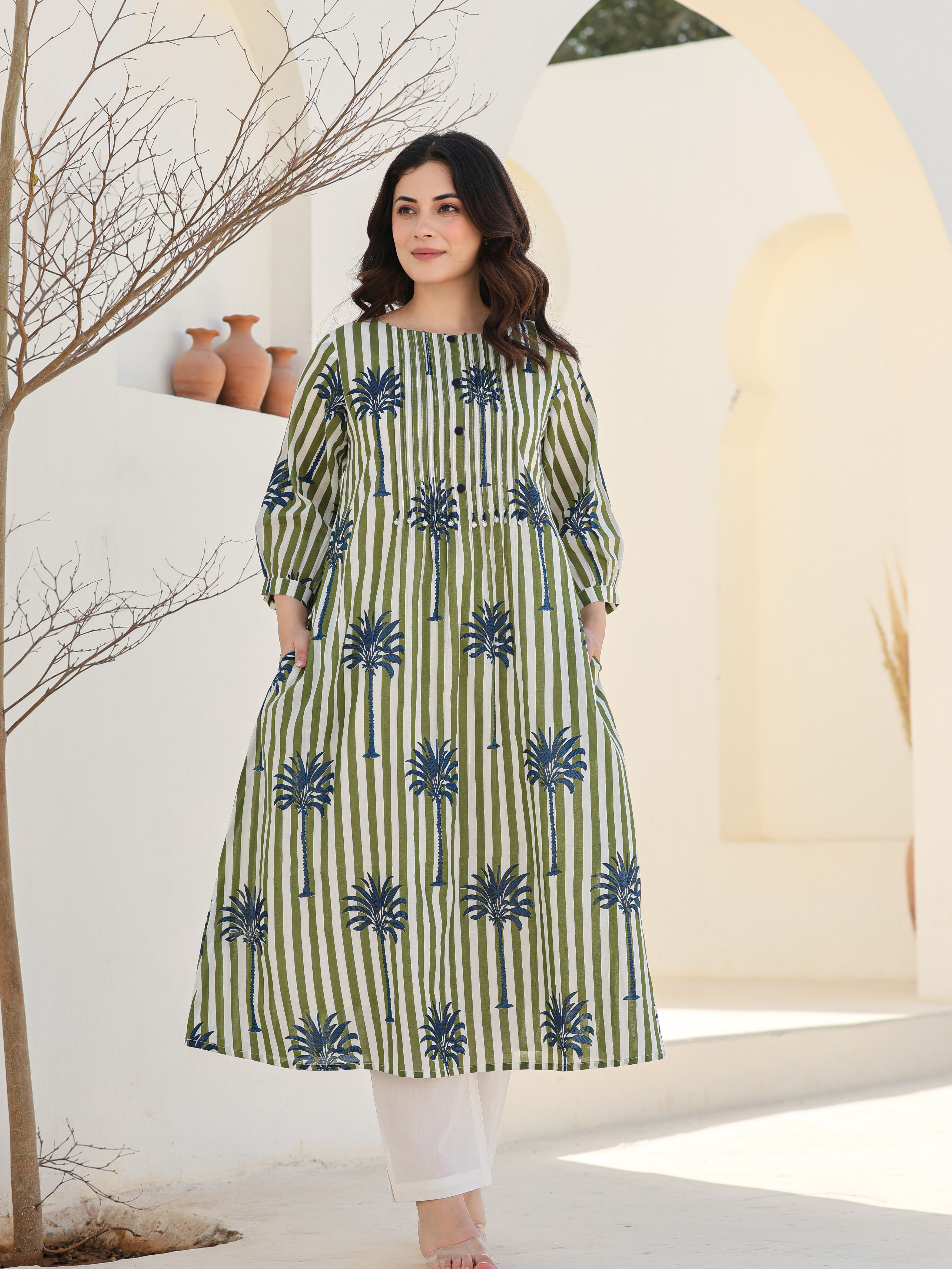 HASRAT STRIPED PRINTED KURTA SET