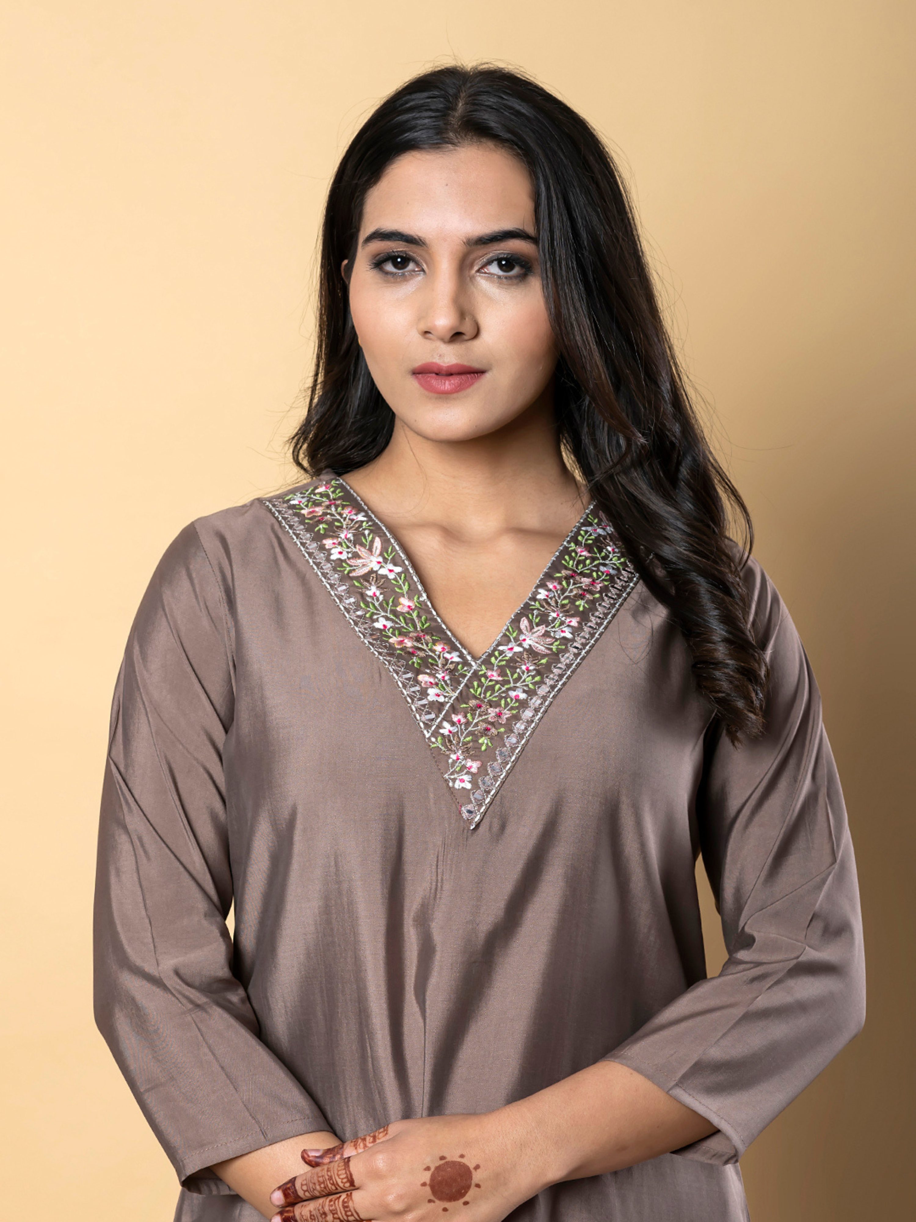 MOCHA BROWN FLORAL EMBROIDERED KURTA SET