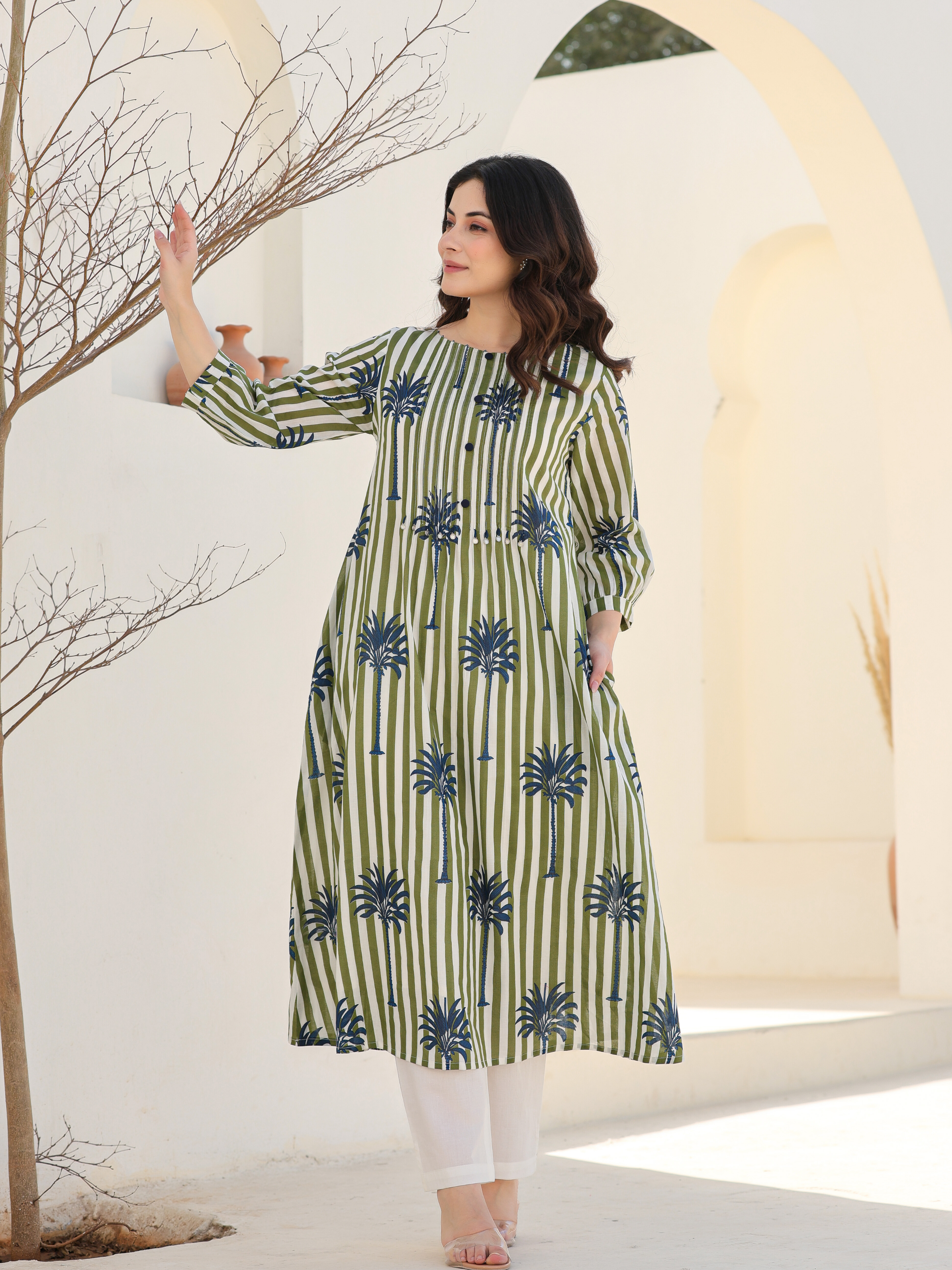 HASRAT STRIPED PRINTED KURTA SET