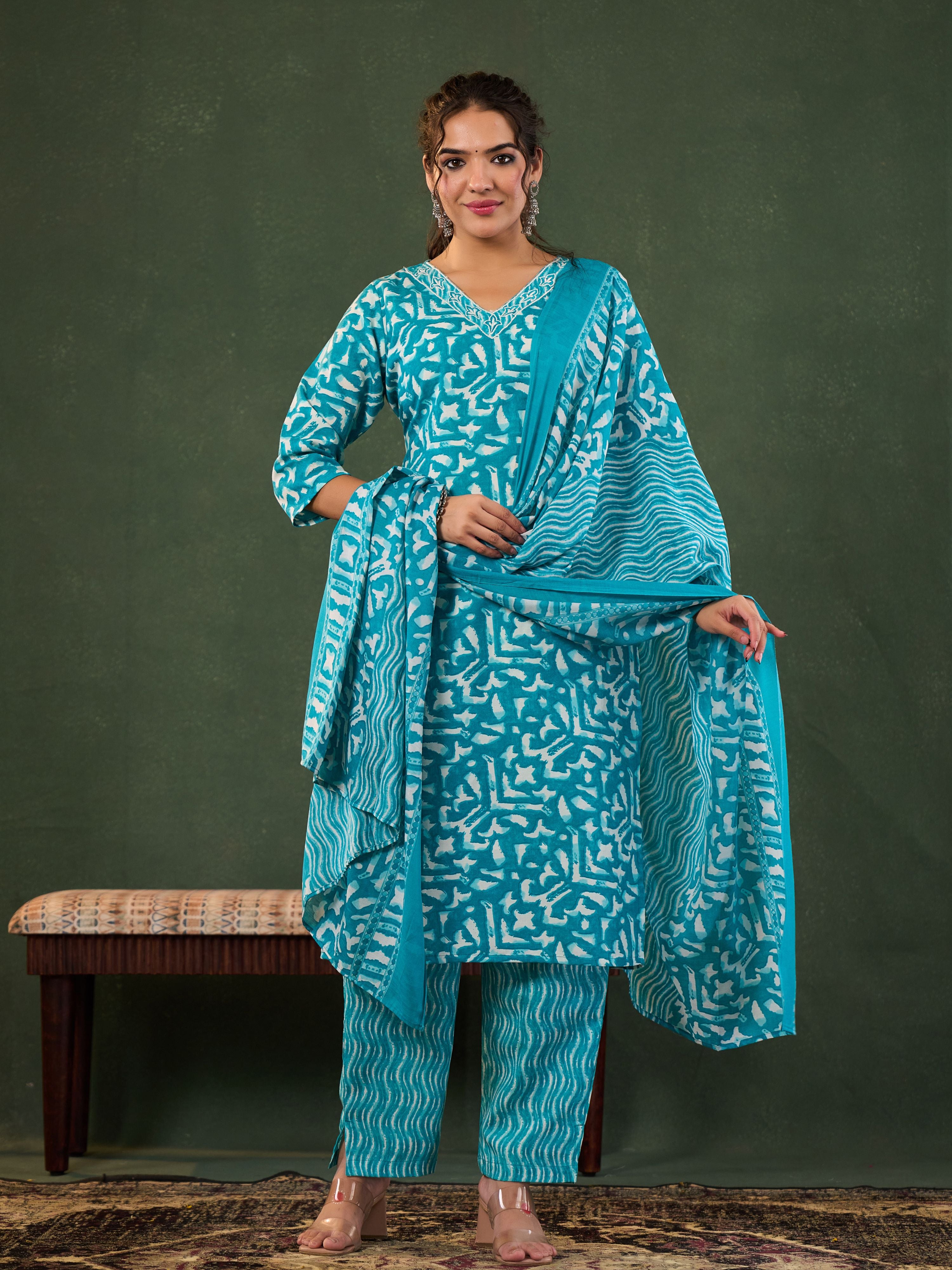KIARA FLORAL THREE PCS SUIT SET