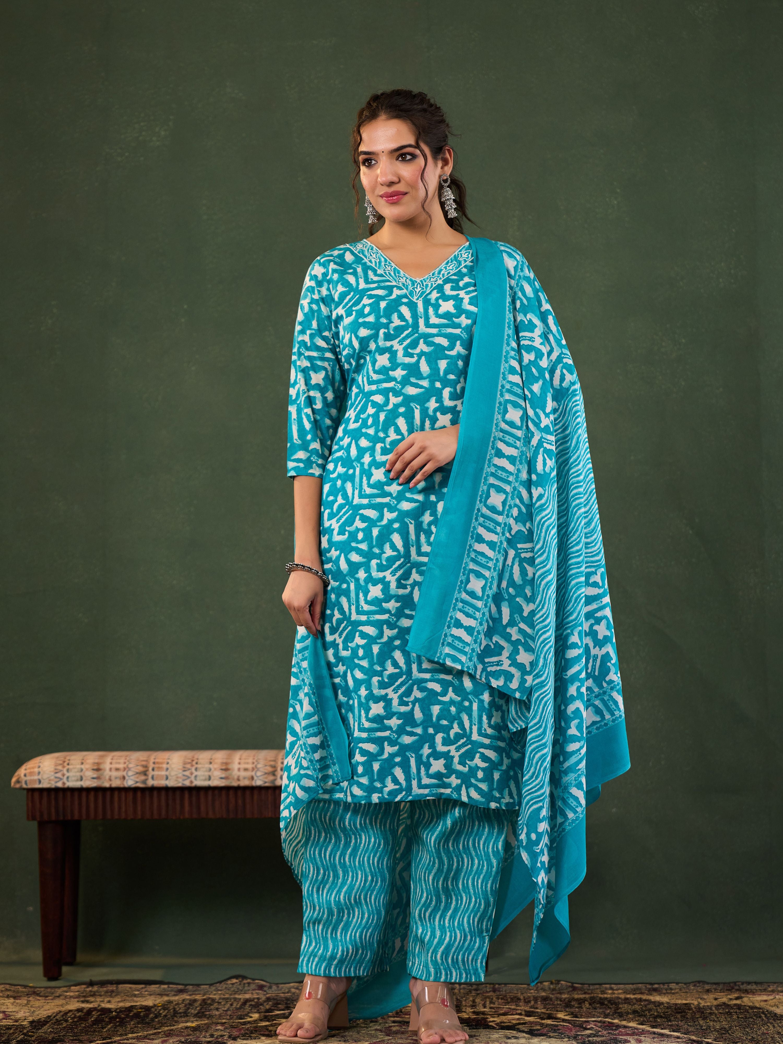 KIARA FLORAL THREE PCS SUIT SET