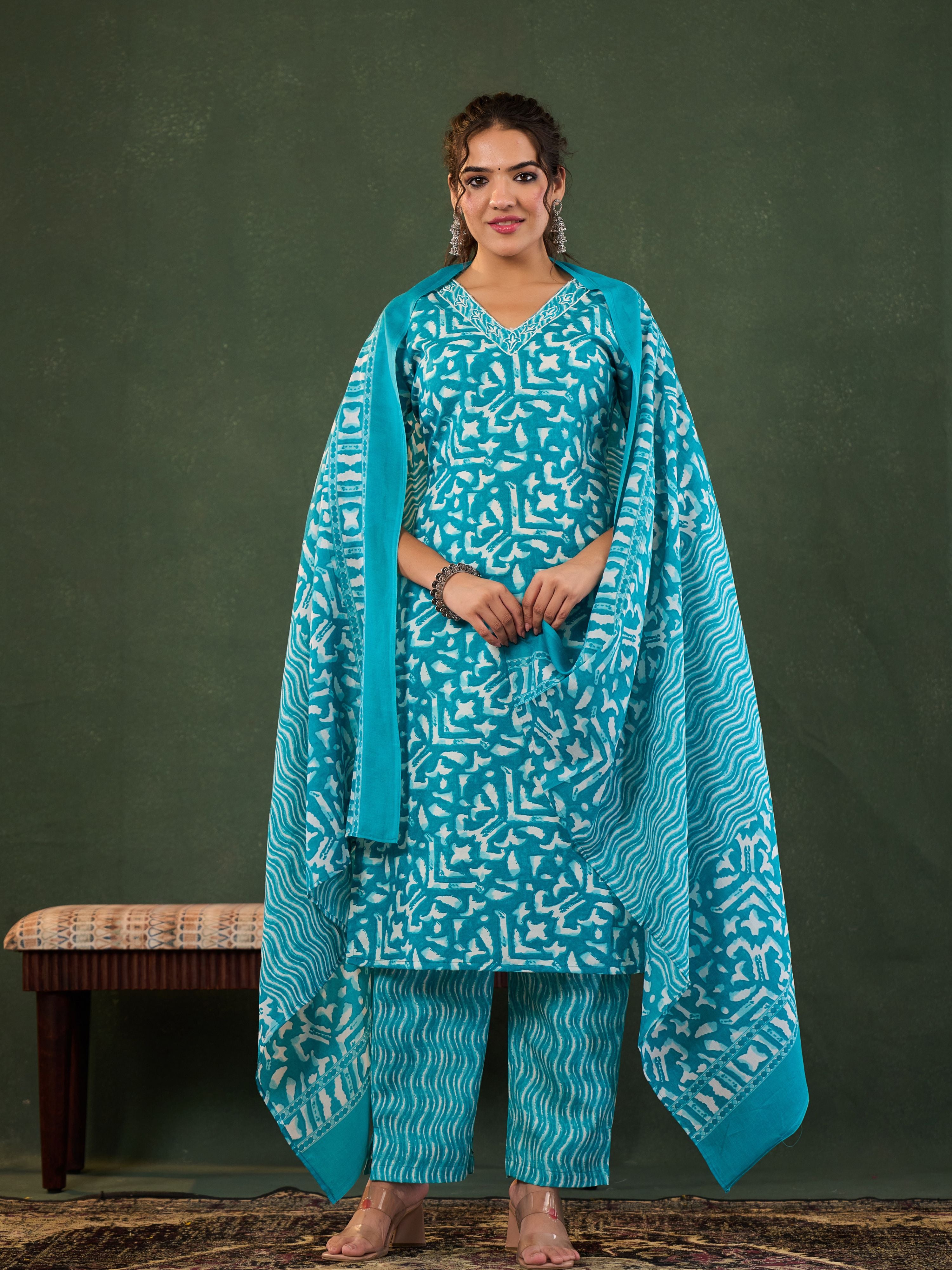 KIARA FLORAL THREE PCS SUIT SET
