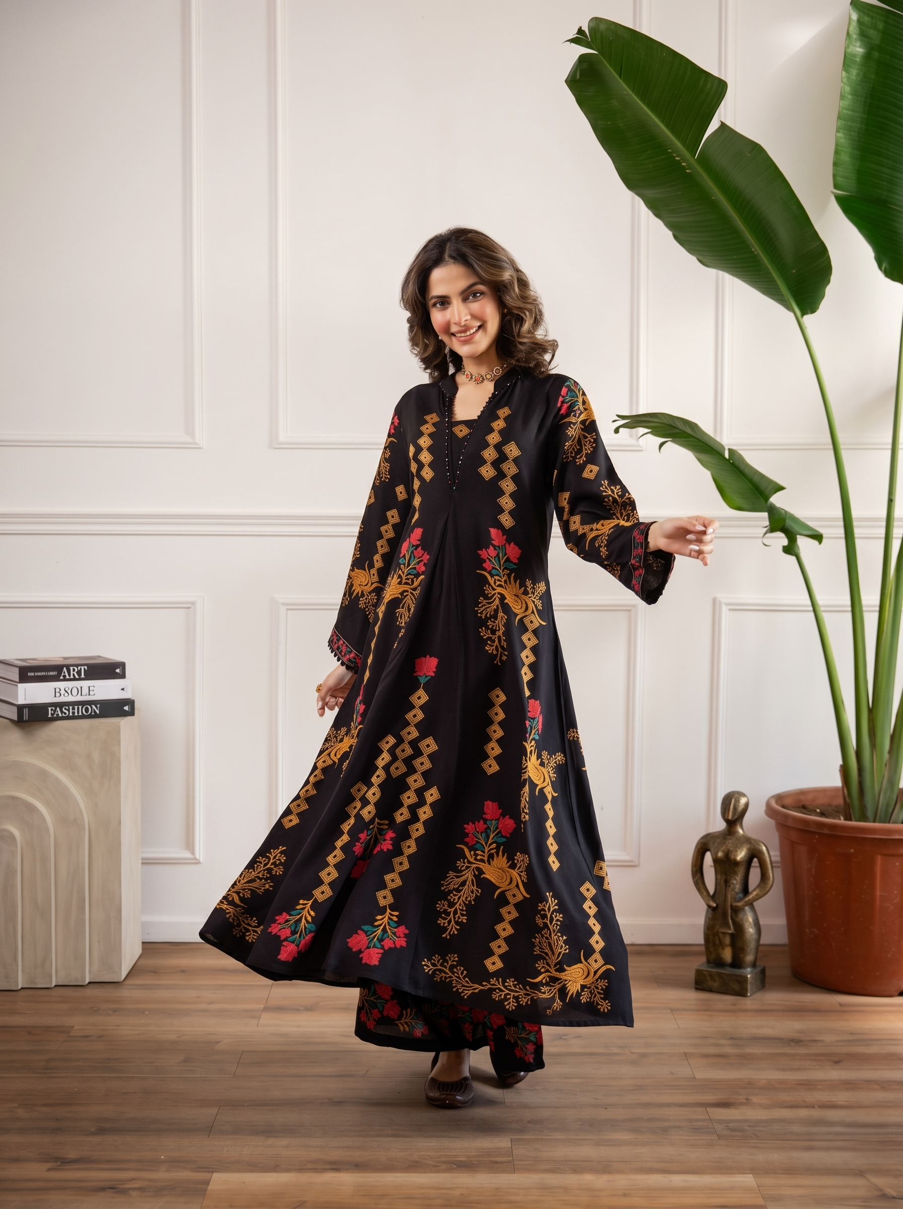 GOLDEN MAZE NOIR KURTA SET