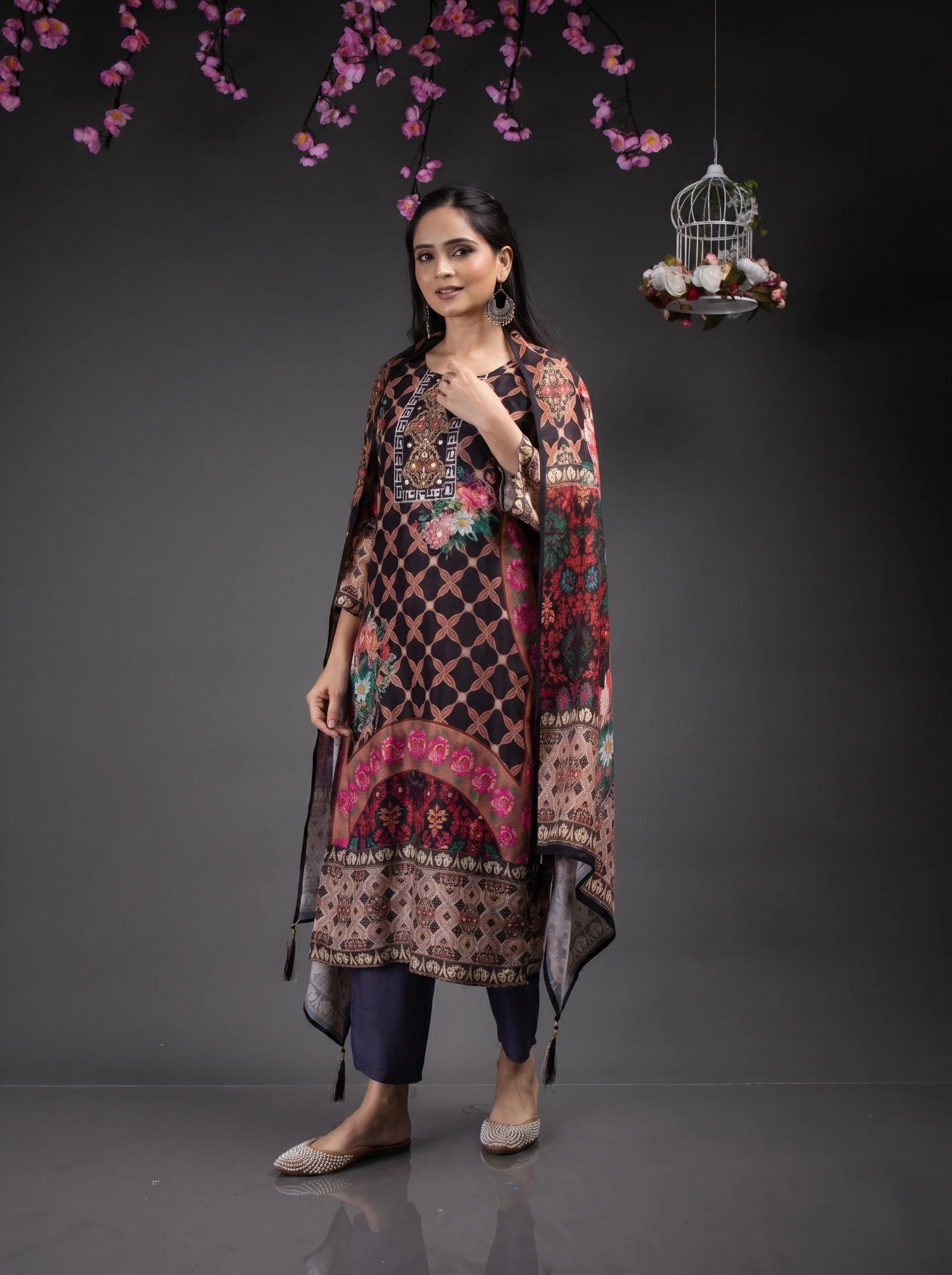 BLACK REGAL FLORAL FUSION SUIT SET