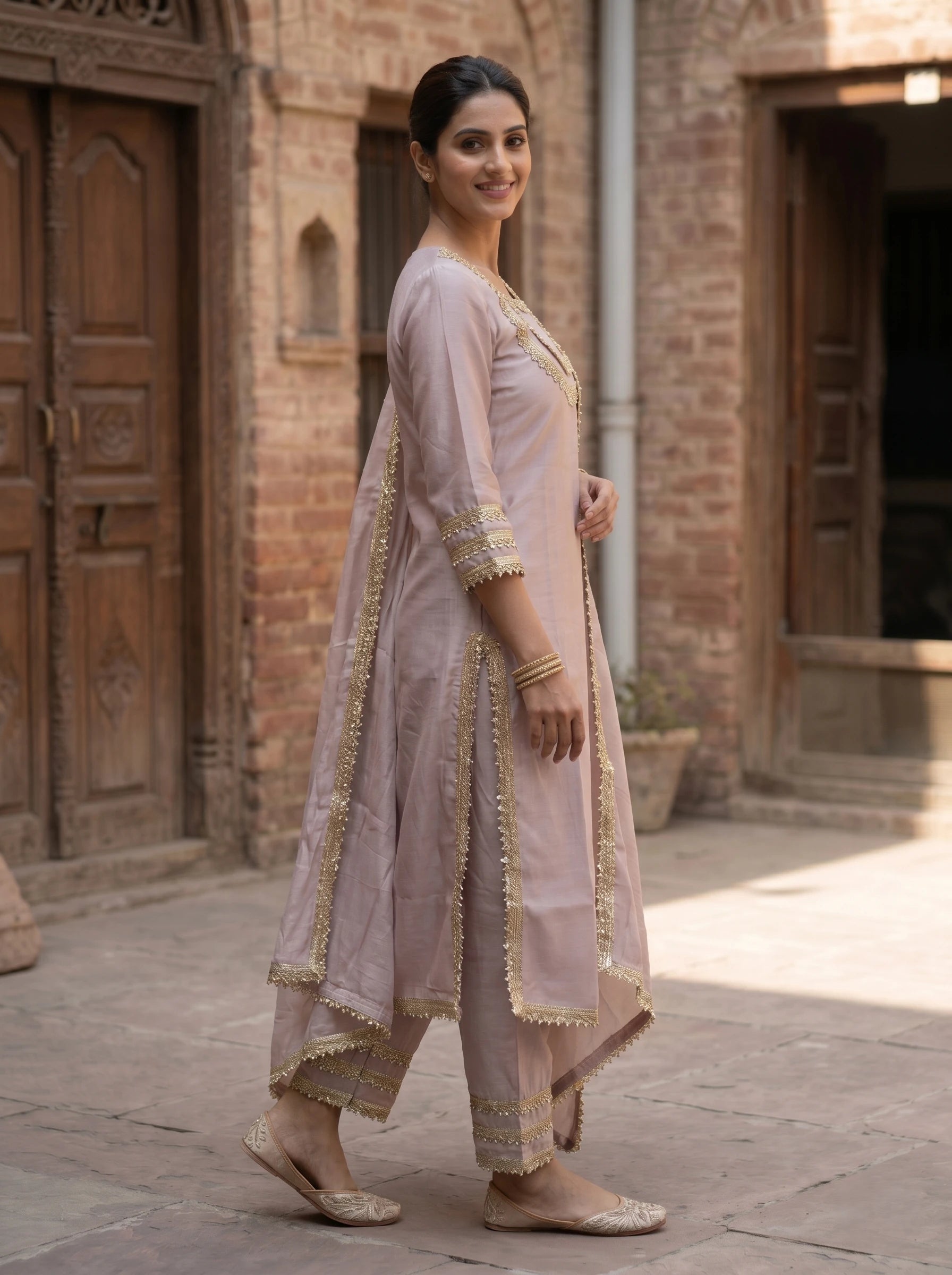 ELEGANT PEARL EMBROIDERED SUIT SET
