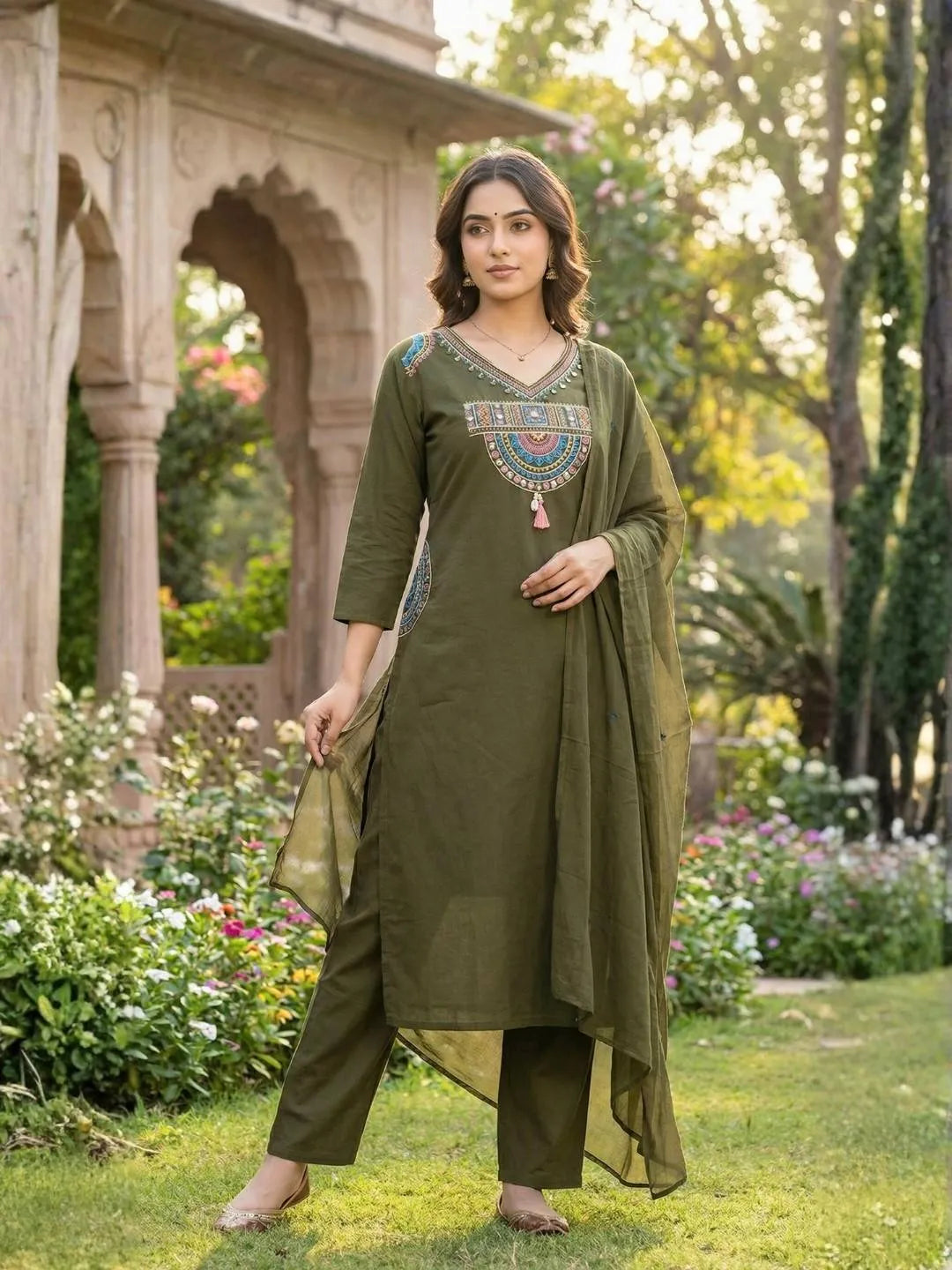 OLIVE GREEN ETHNIC SUIT SET