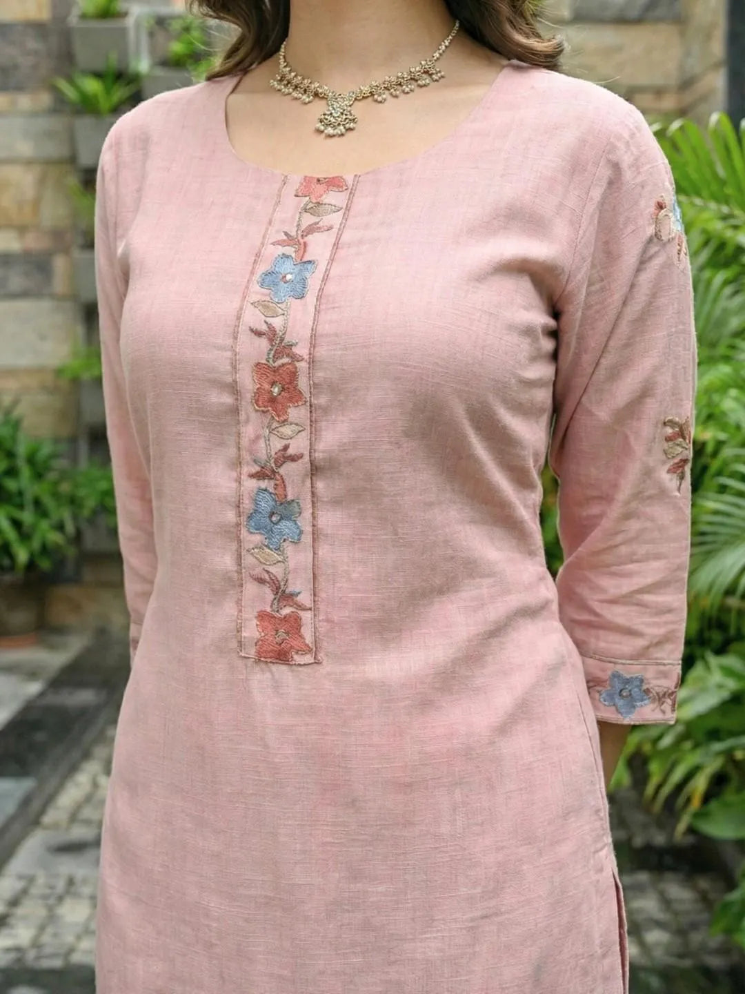 ROSE MUSE ETHNIC HANDWORK SUIT SET