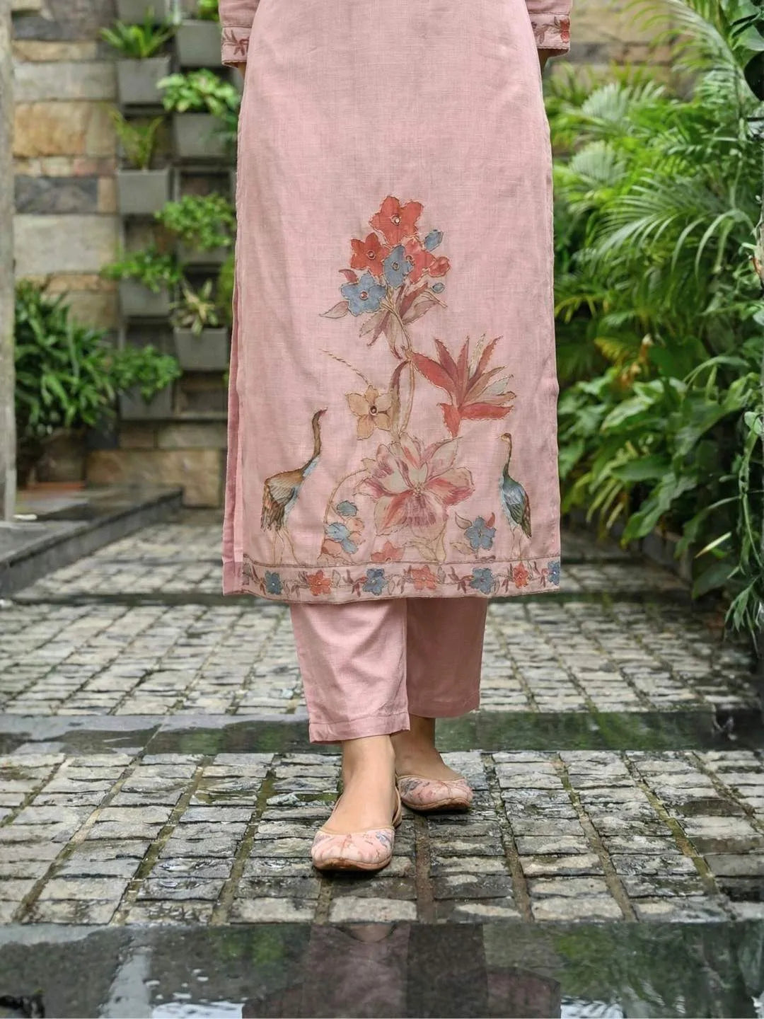 ROSE MUSE ETHNIC HANDWORK SUIT SET