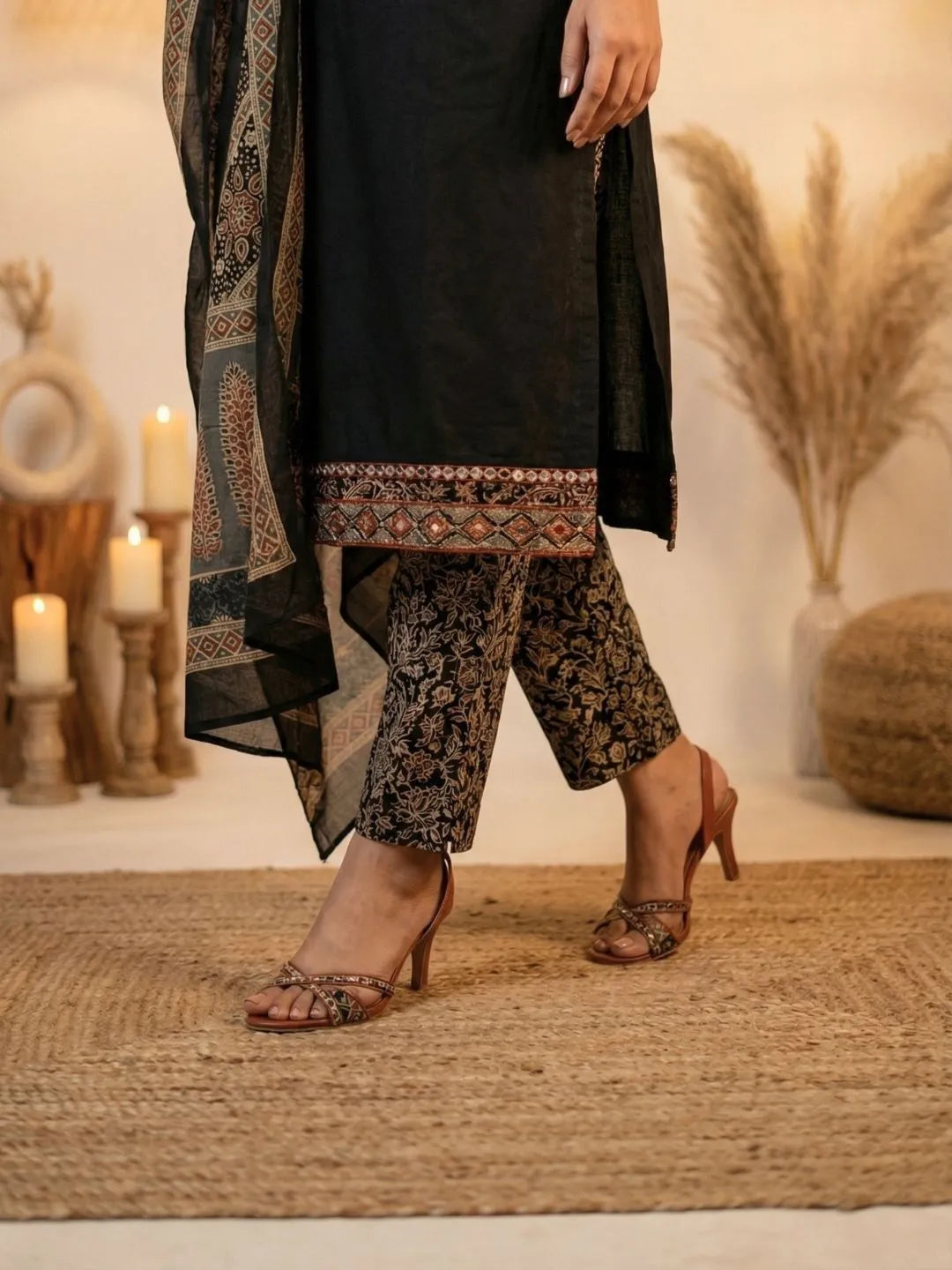 ROYAL BLACK EMBROIDERED SUIT SET
