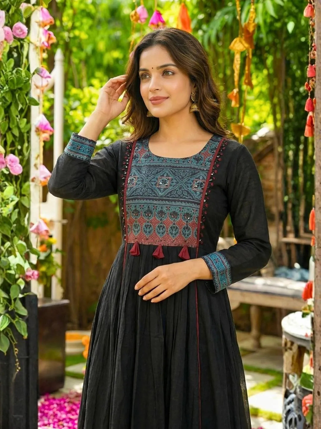BLACK ROYALTY ETHNIC ANARKALI SUIT SET