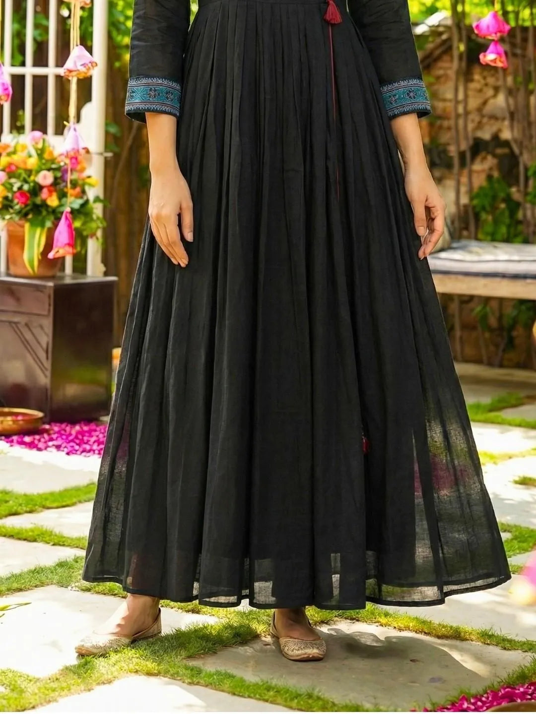 BLACK ROYALTY ETHNIC ANARKALI SUIT SET