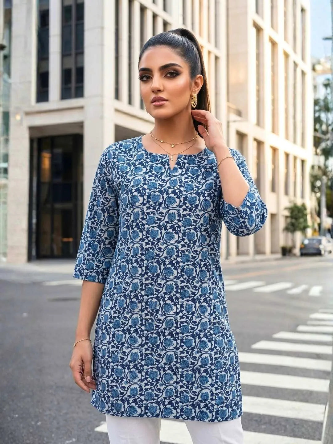 INDIGO BLUE FLORAL BLOCK PRINT SHORT TOP