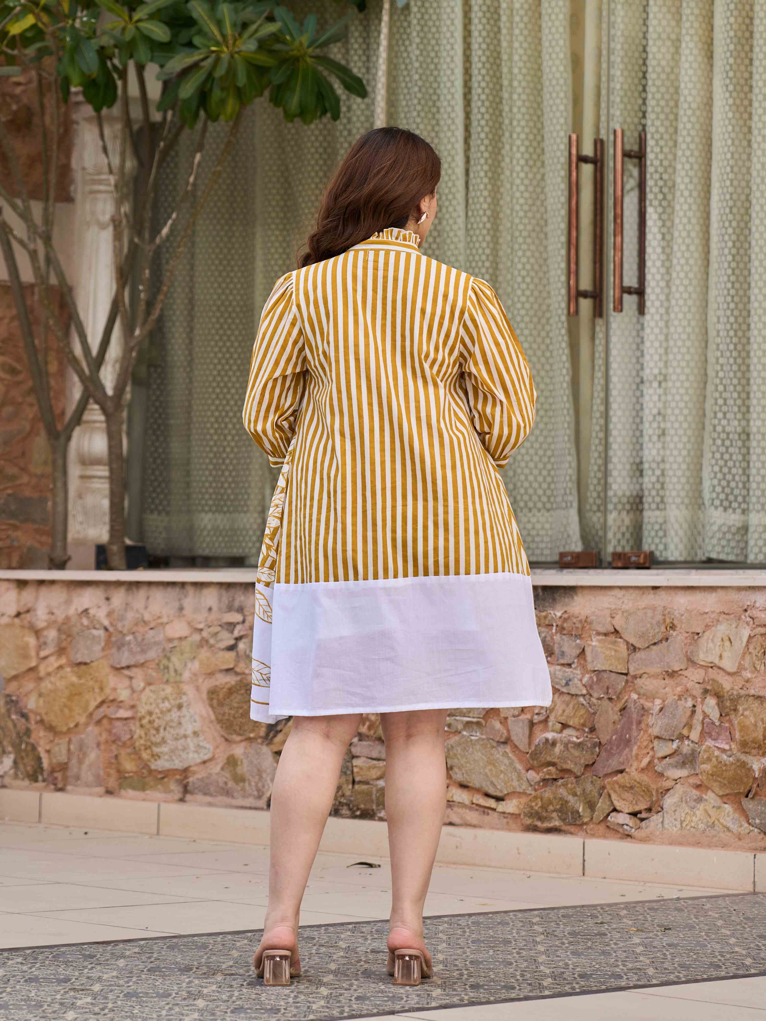 EARTHY BLOOM SWING FIT PURE COTTON SHORT DRESS