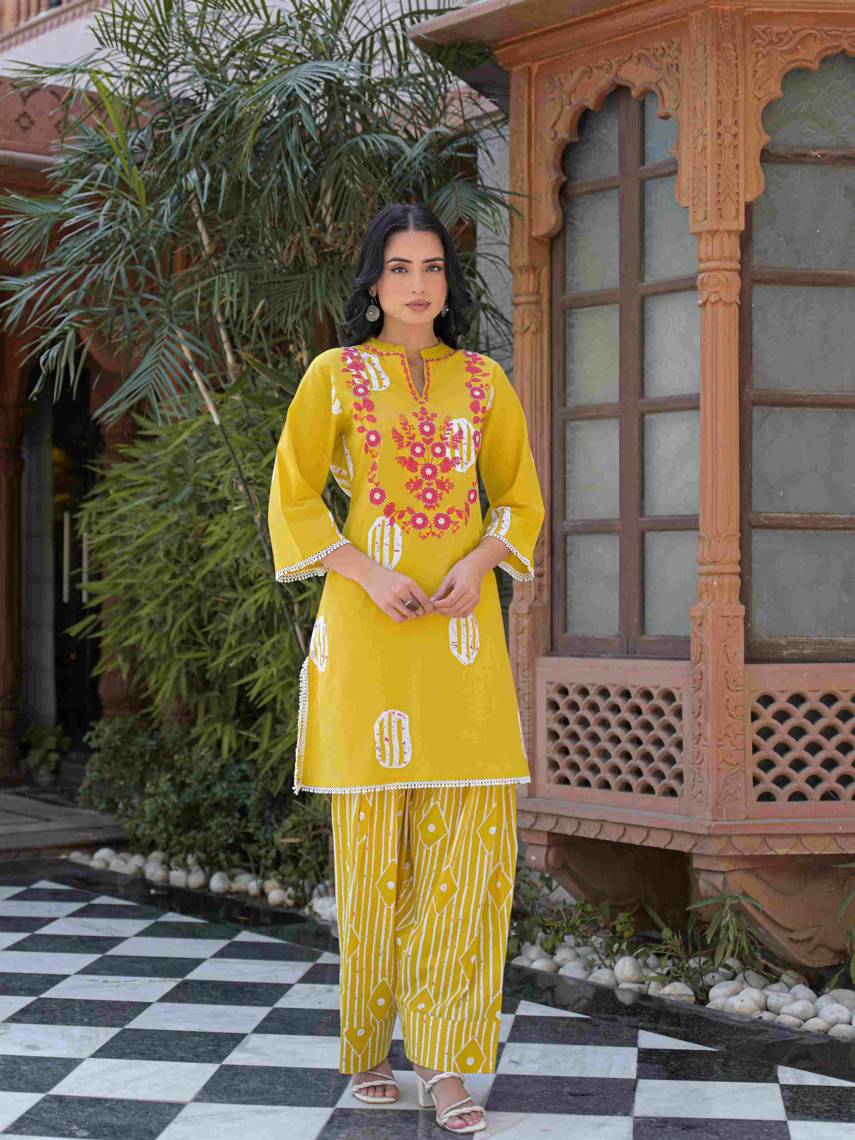 SUNFLOWER BLOOM STRAIGHT PURE COTTON FARSHI SUIT