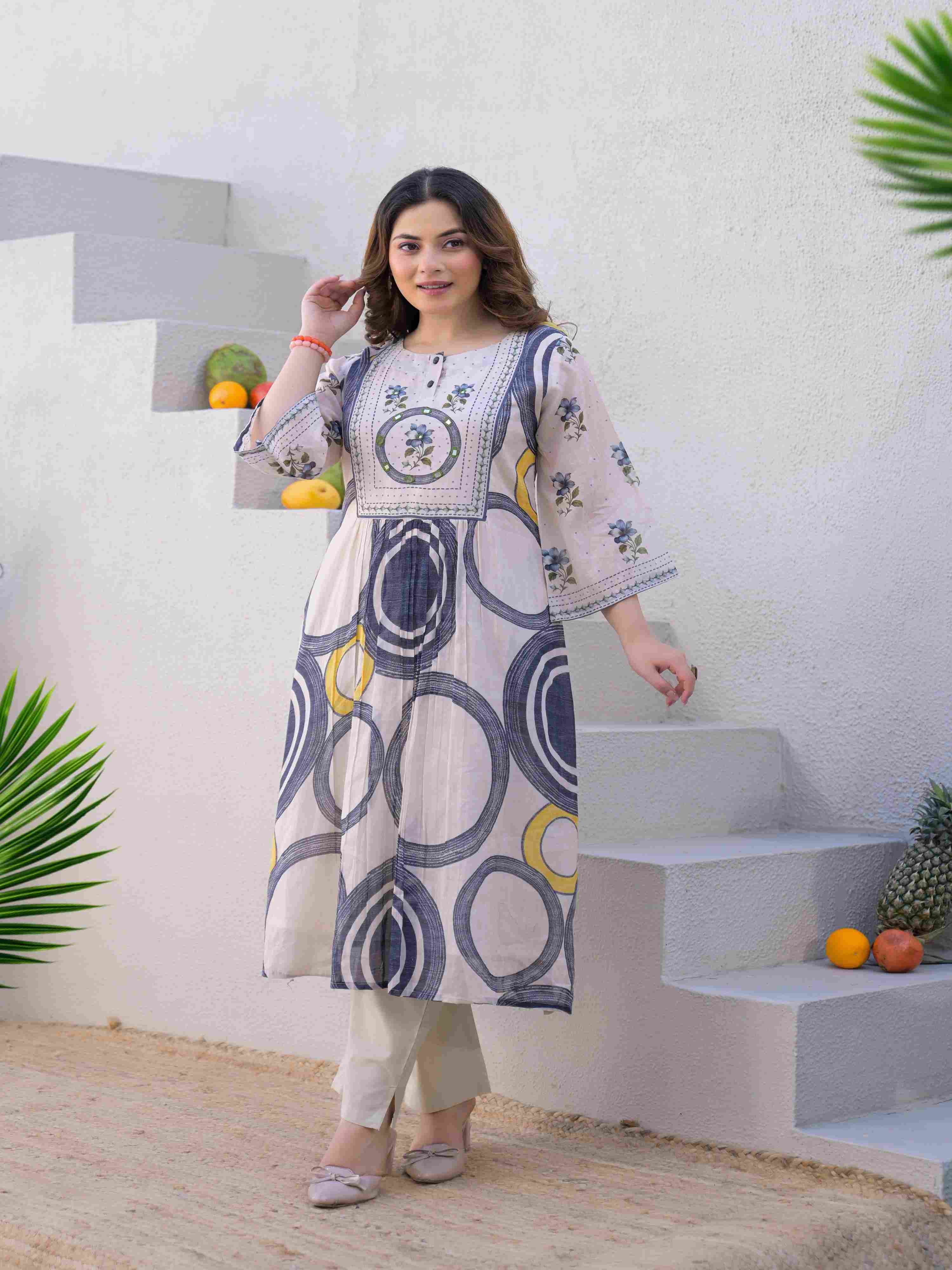 MODERN CIRCLE PRINT ELEGANCE KURTA SET