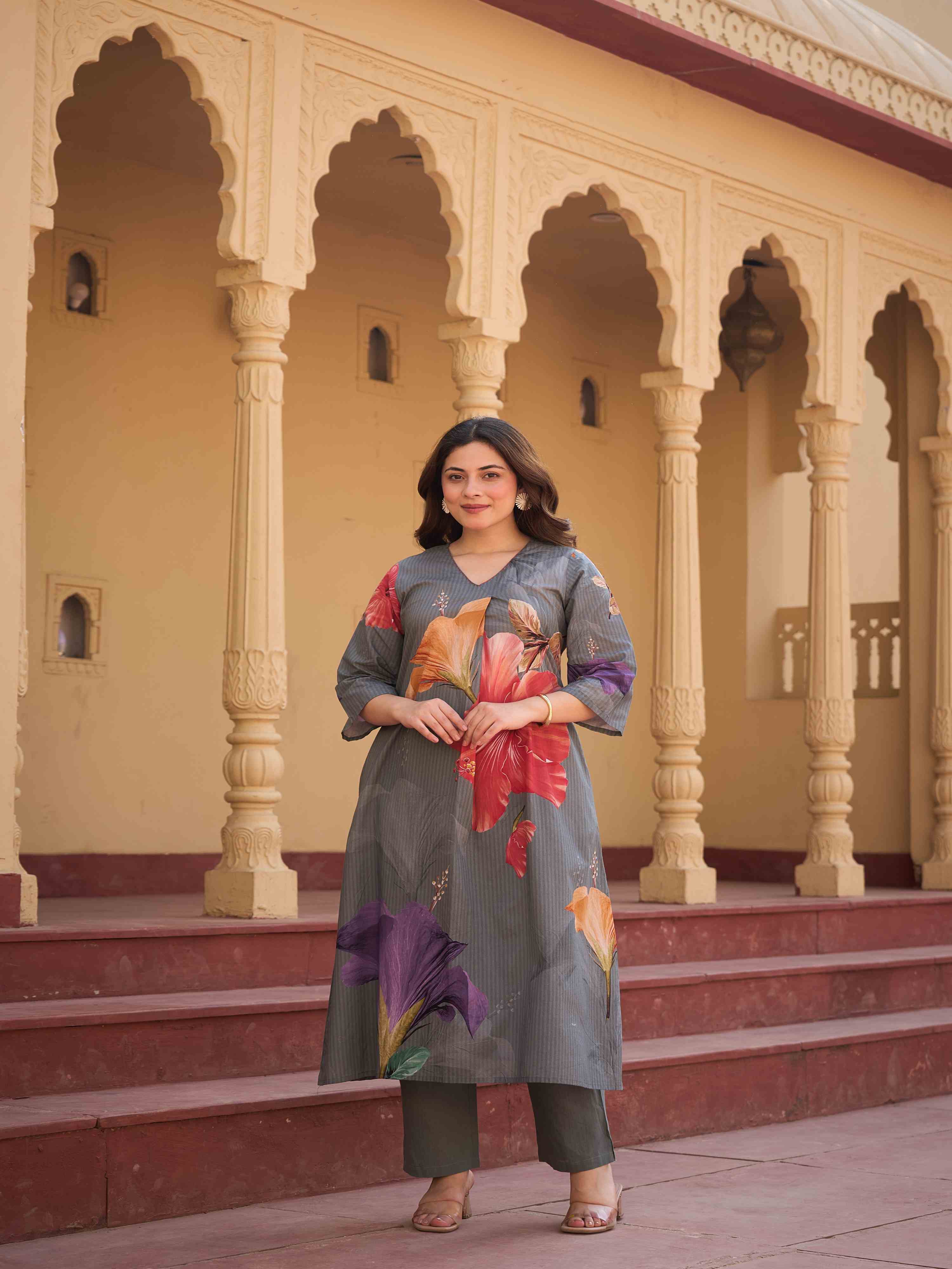 CHARCOAL GREY TROPICAL BLOOM KURTA SET