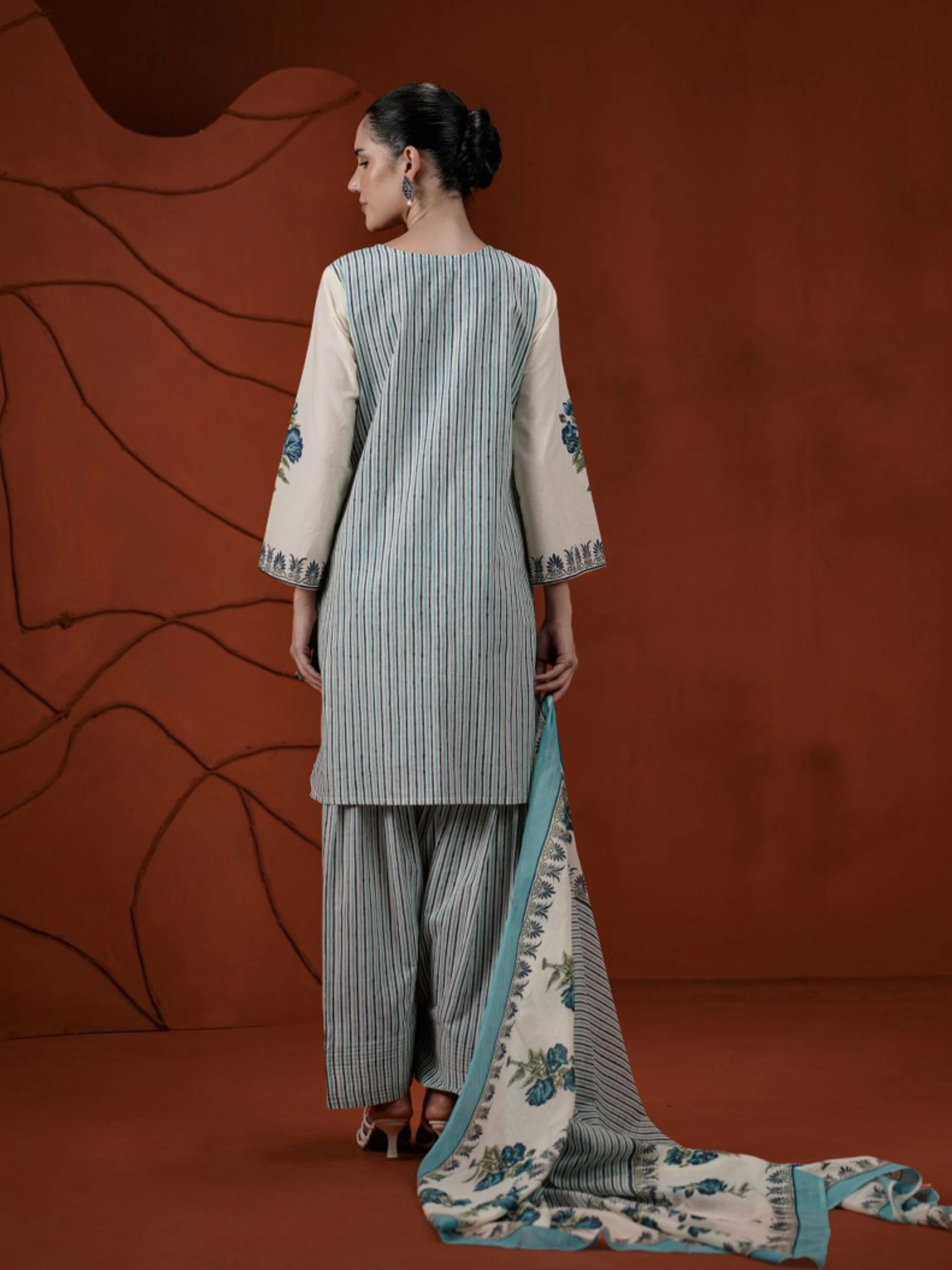 SKY BLUE FLORAL BORDER PRINT PURE COTTON SUIT SET