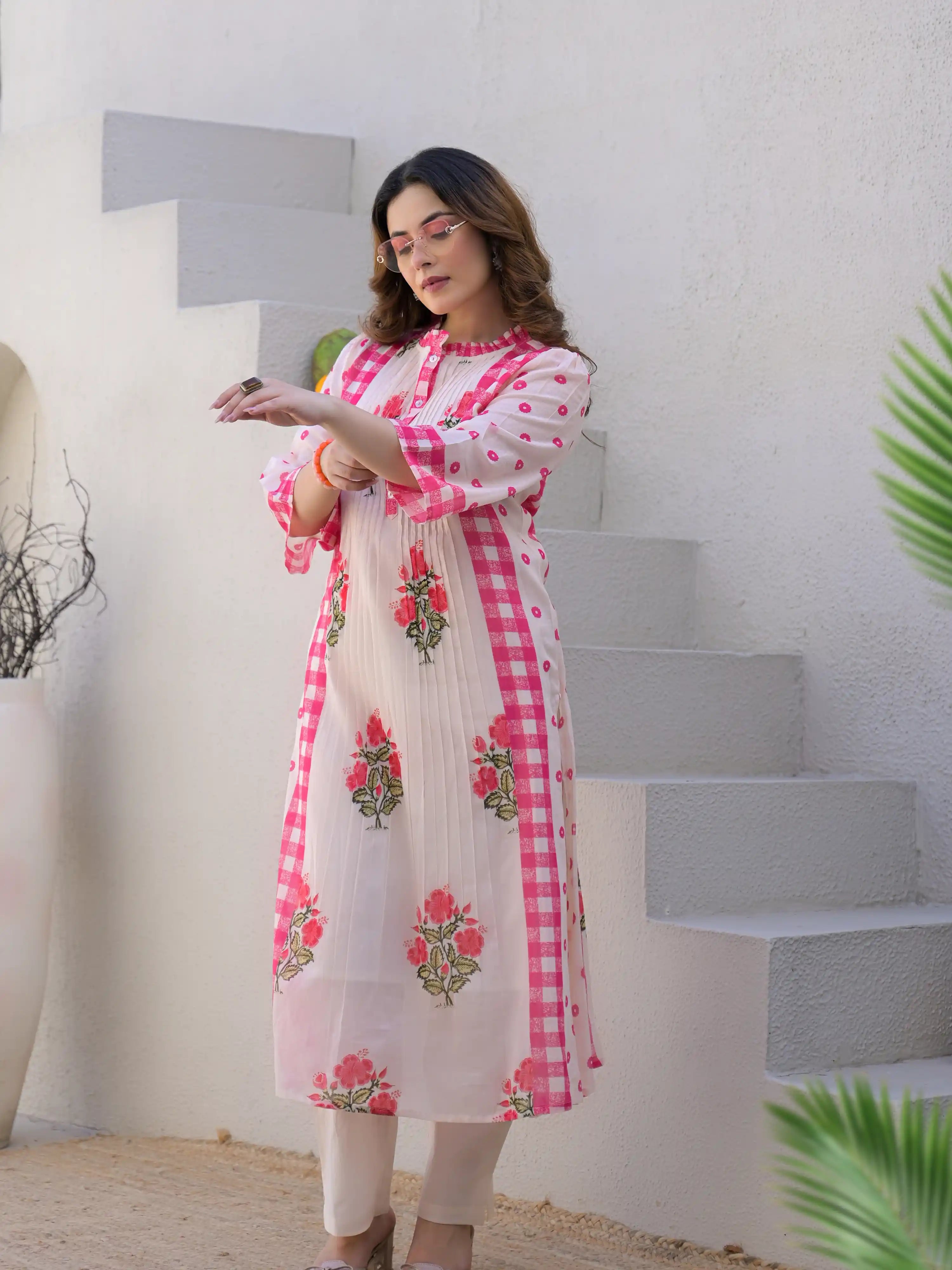 SOFT BLUSH FLORAL A-LINE PURE MUL COTTON KURTA SET