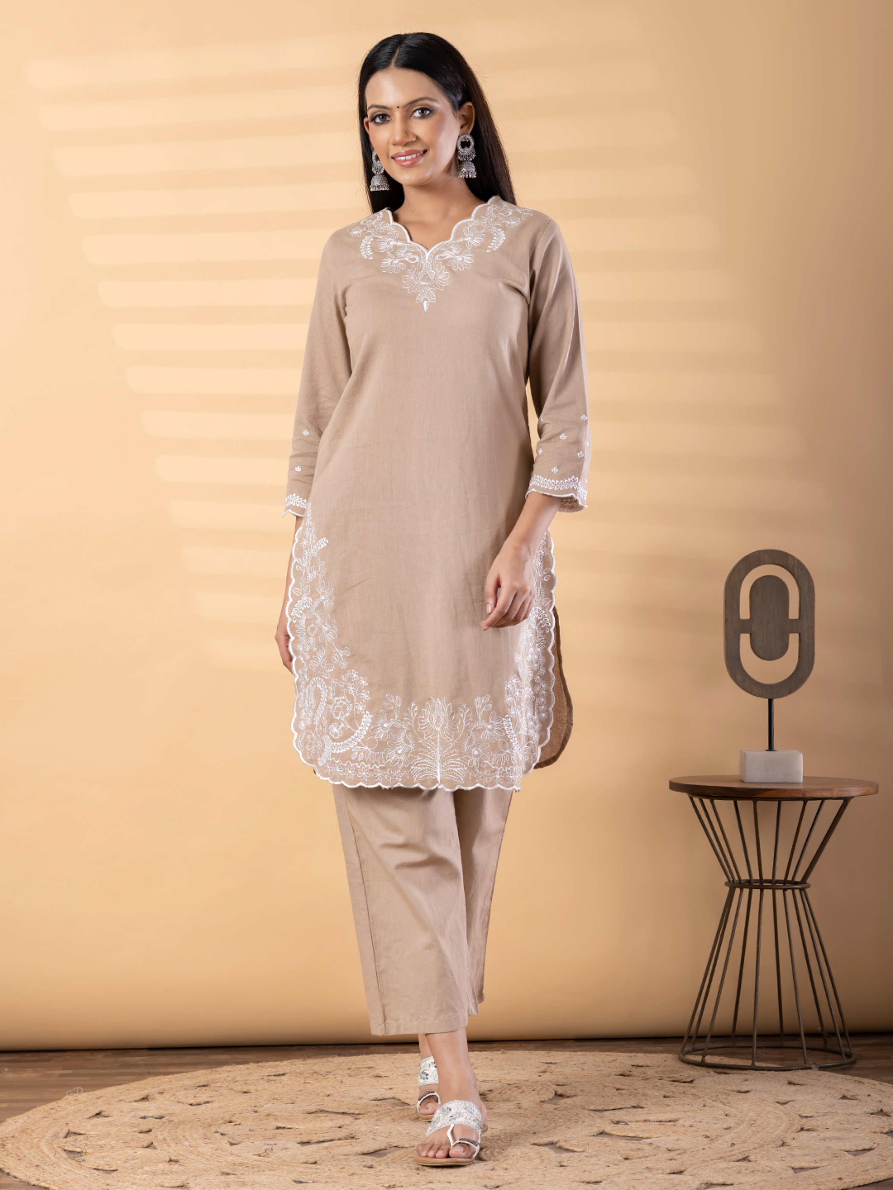 BEIGE WHITE FLORAL EMBROIDERED KURTA SET