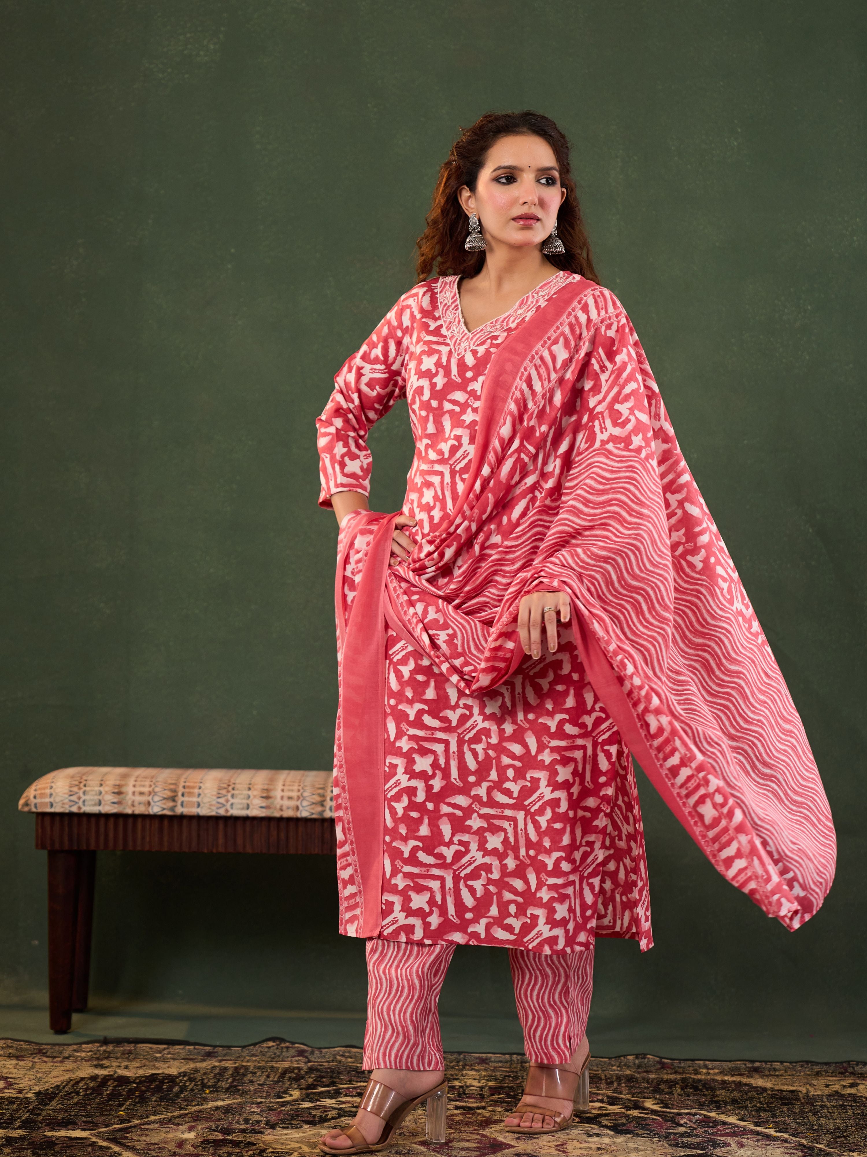 LEELA FLORAL THREE PCS SUIT SET