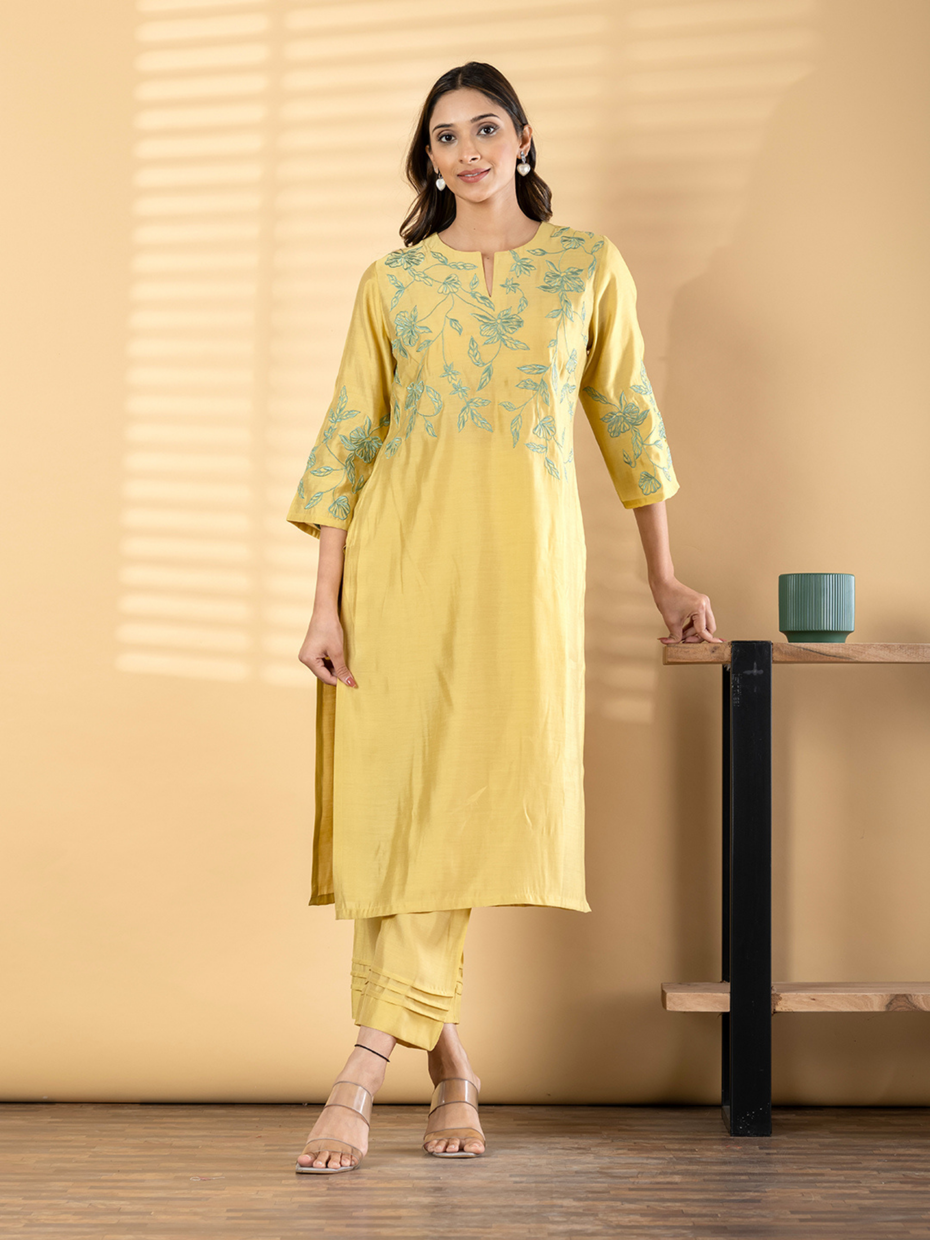 PASTEL YELLOW FLORAL EMBROIDERED KURTA SET