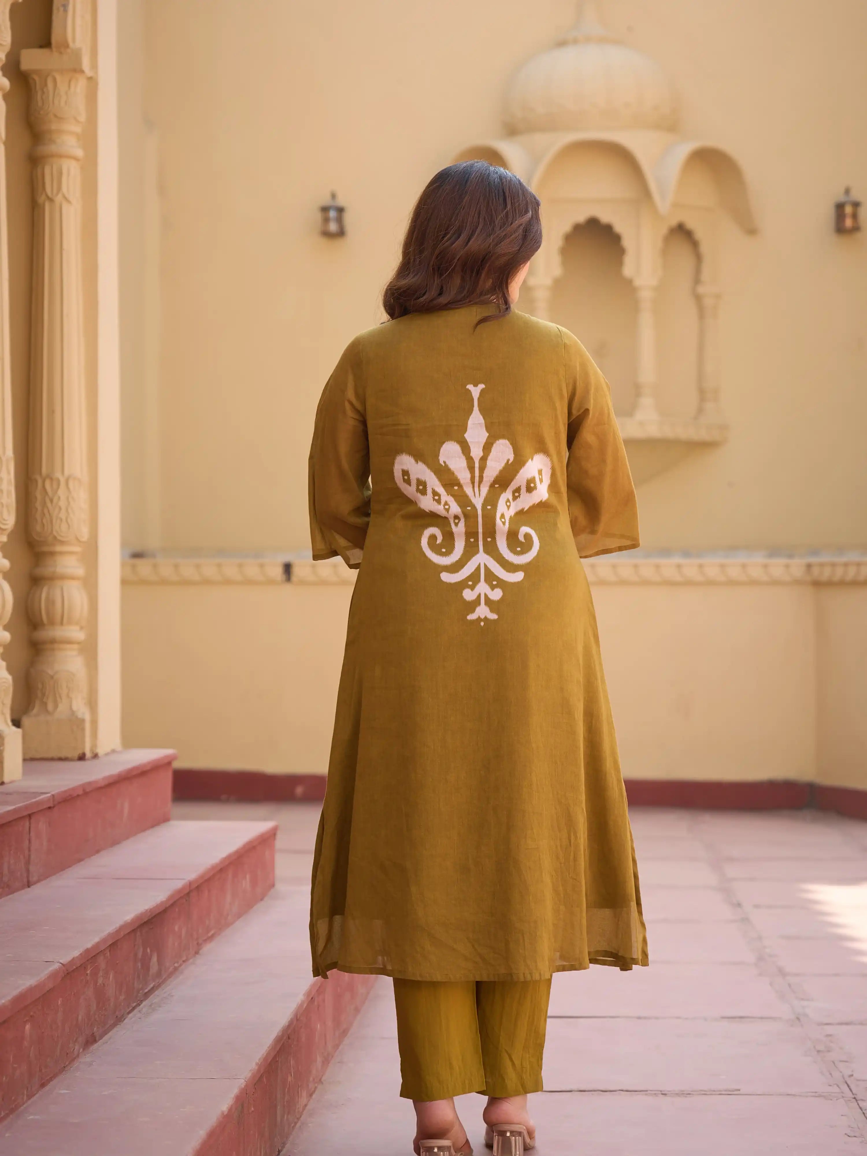 OLIVE HERITAGE EMBROIDERED PURE MUL COTTON KURTA SET