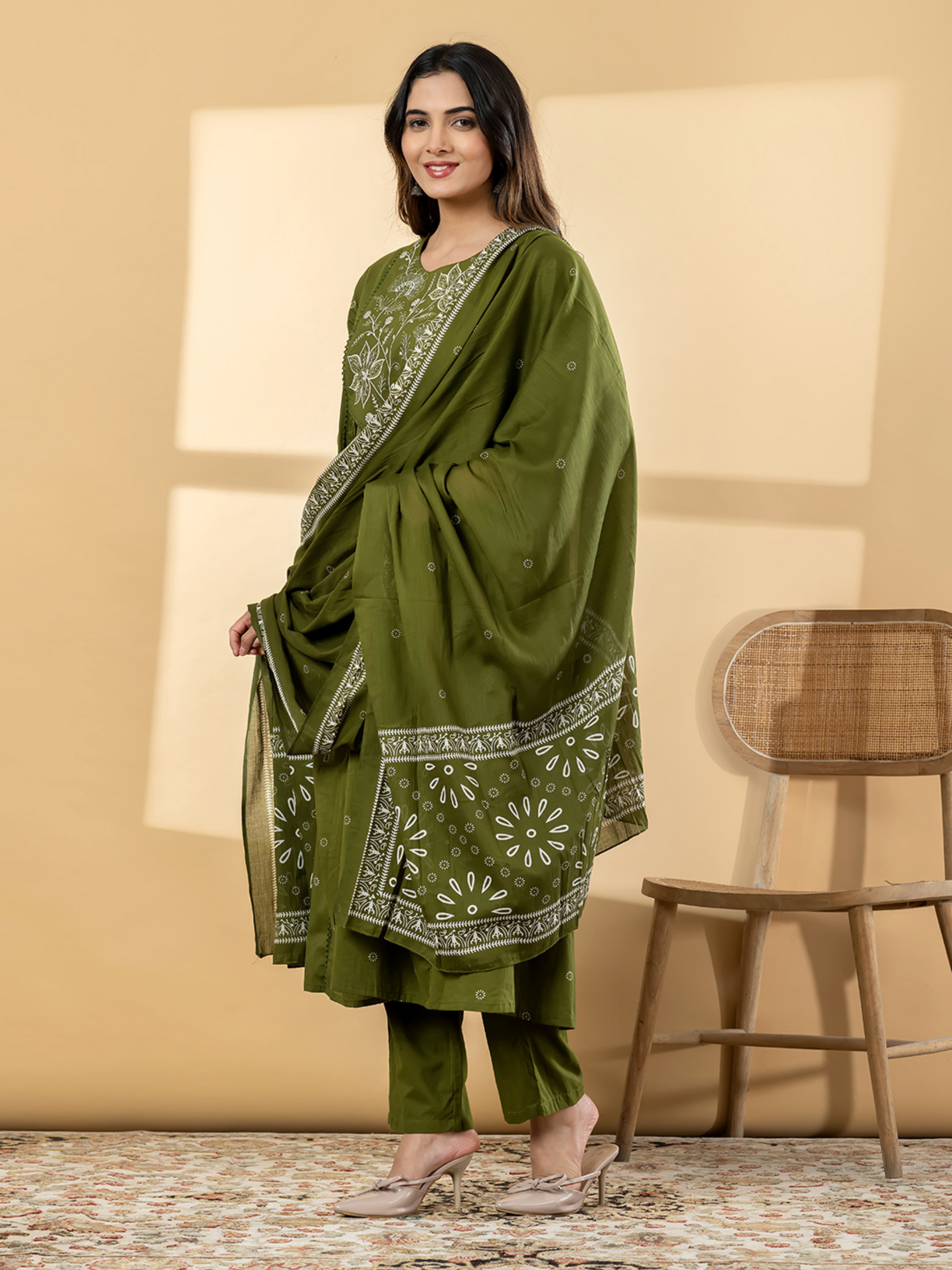 OLIVE GREEN EMBROIDERED ANARKALI SUIT SET