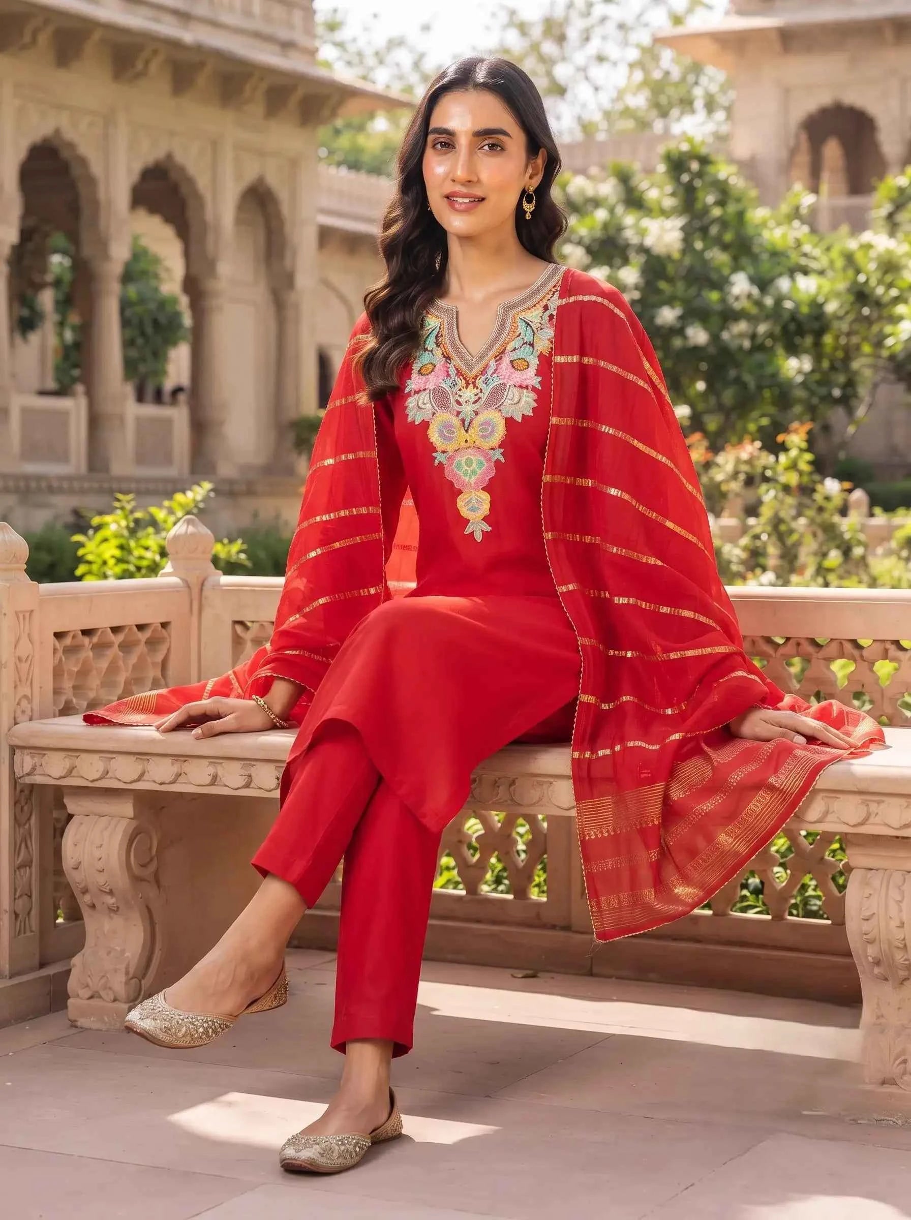 FESTIVE PINK FLORAL APPLIQUE STYLE MUL CHANDERI SUIT SET