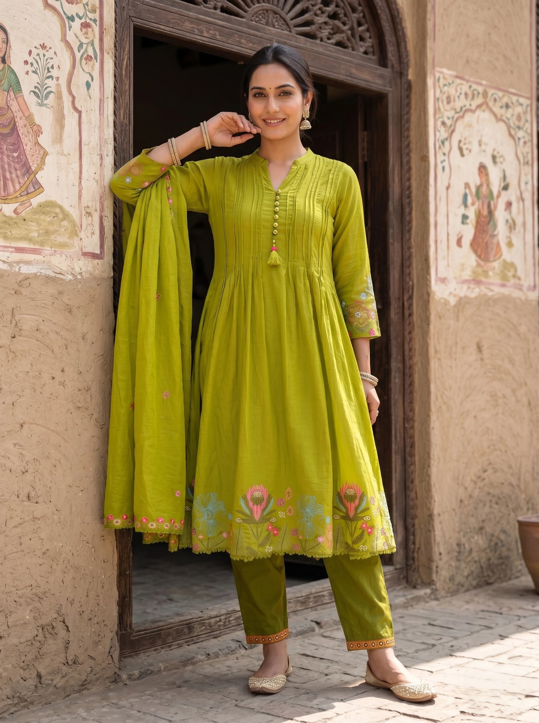 GREEN AURA THREADWORK MUL COTTON SUIT SET