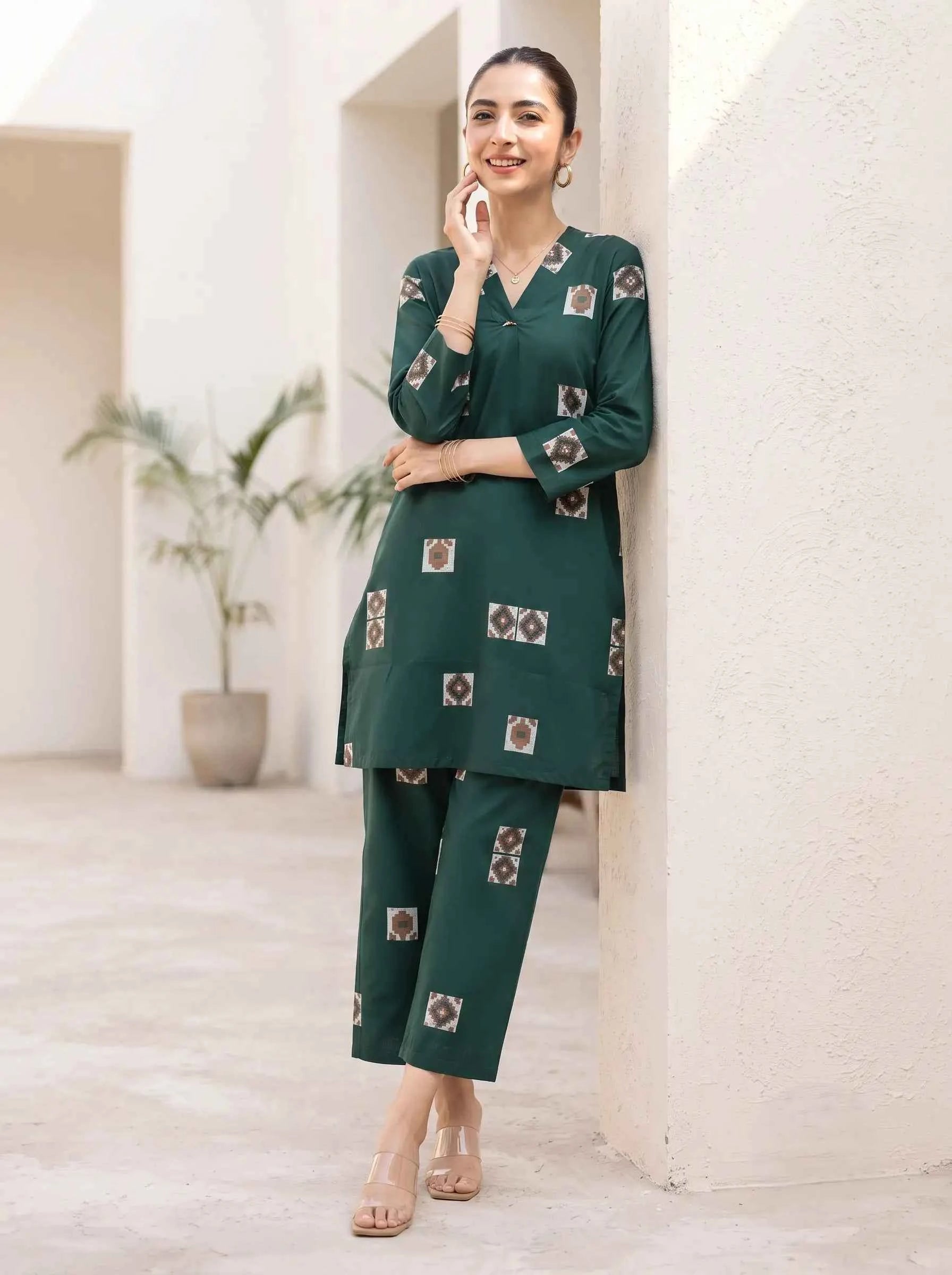 BOTTLE GREEN MOTIF GERMAN RAYON CO-ORD SET