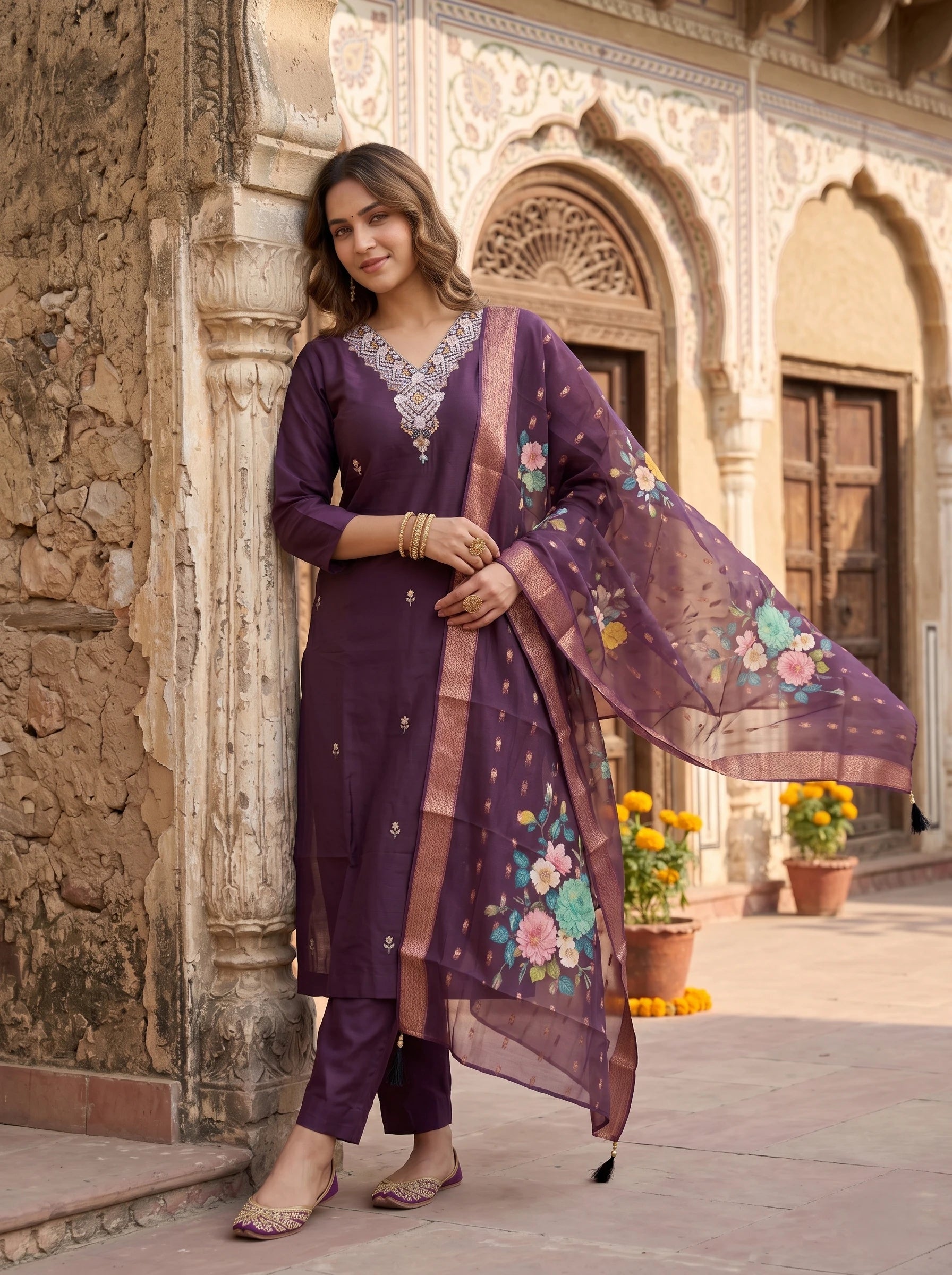 RUWA STONE WORK STRAIGHT SUIT SET