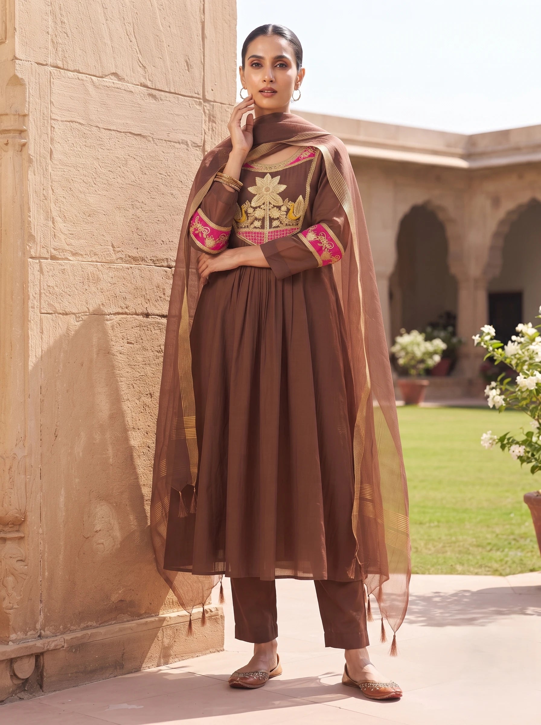 CHOCOLATE BROWN ROYAL ZARI WORK BANARSI MUL CHANDERI SUIT SET