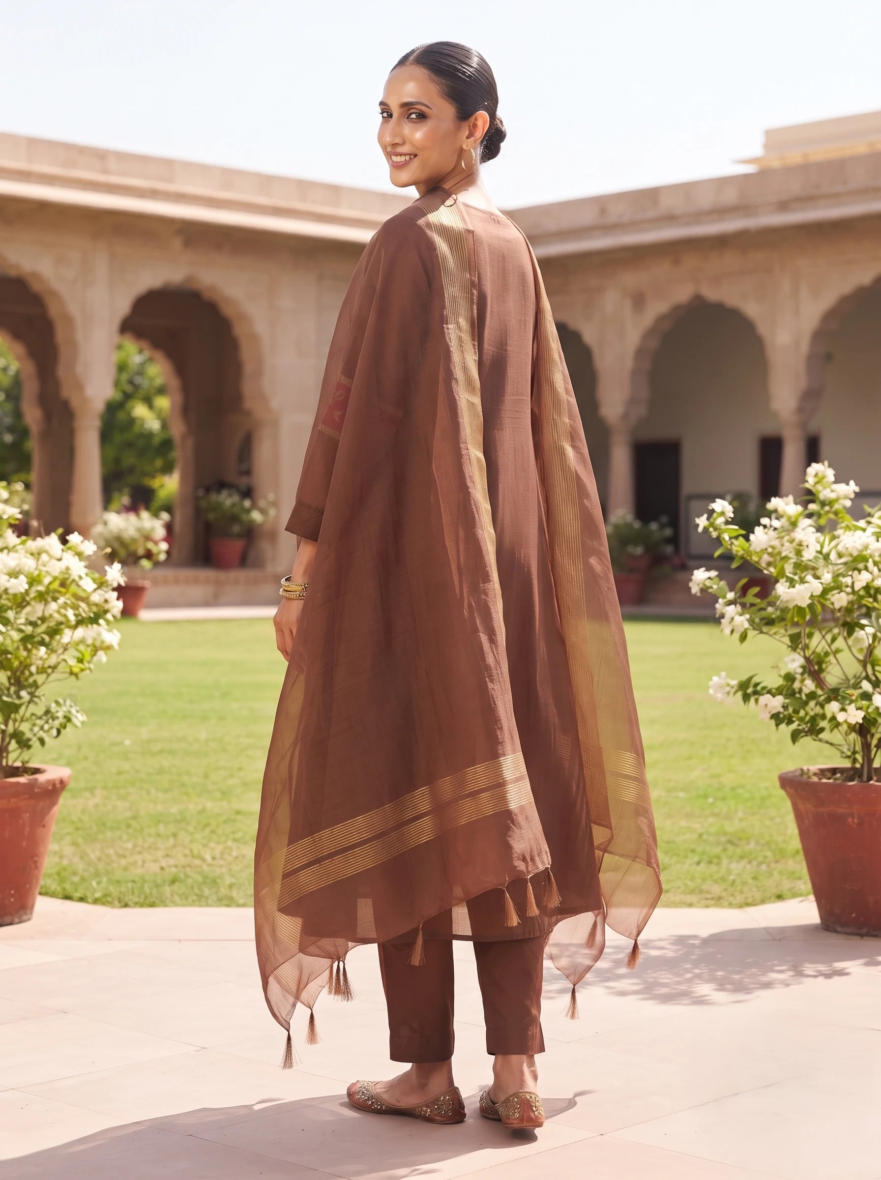 CHOCOLATE BROWN ROYAL ZARI WORK BANARSI MUL CHANDERI SUIT SET