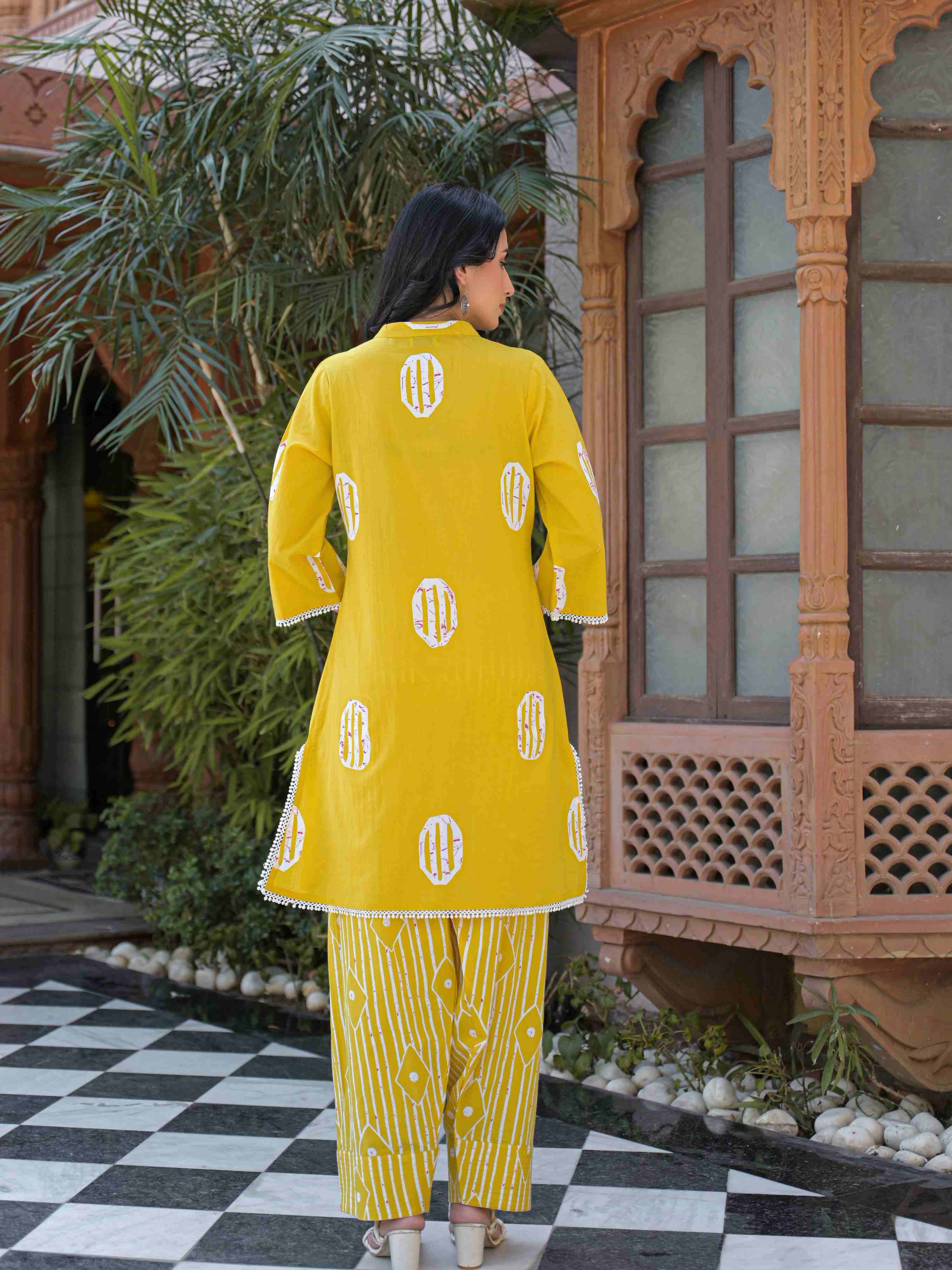 SUNFLOWER BLOOM STRAIGHT PURE COTTON FARSHI  SUIT