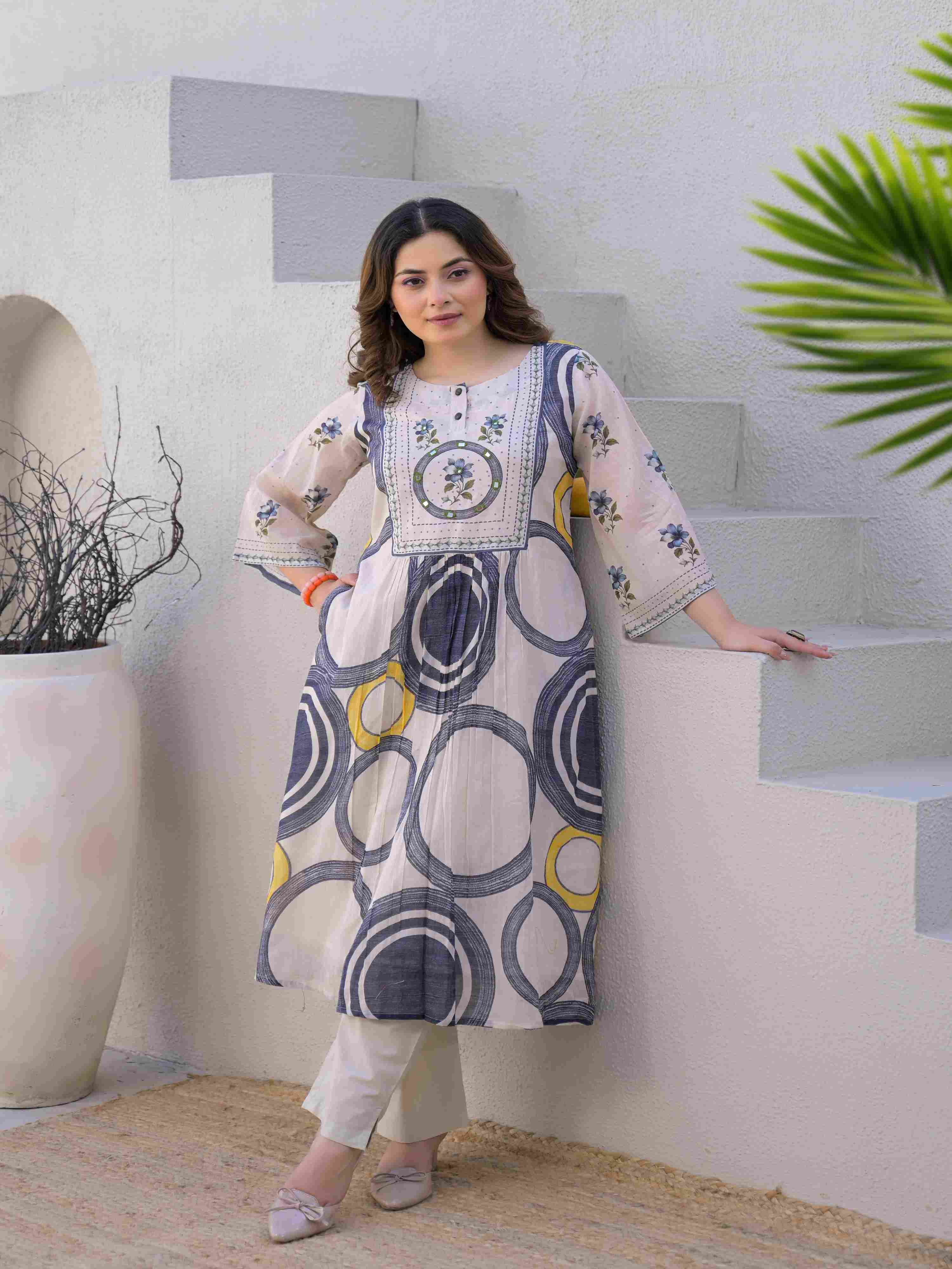 MODERN CIRCLE PRINT ELEGANCE KURTA SET
