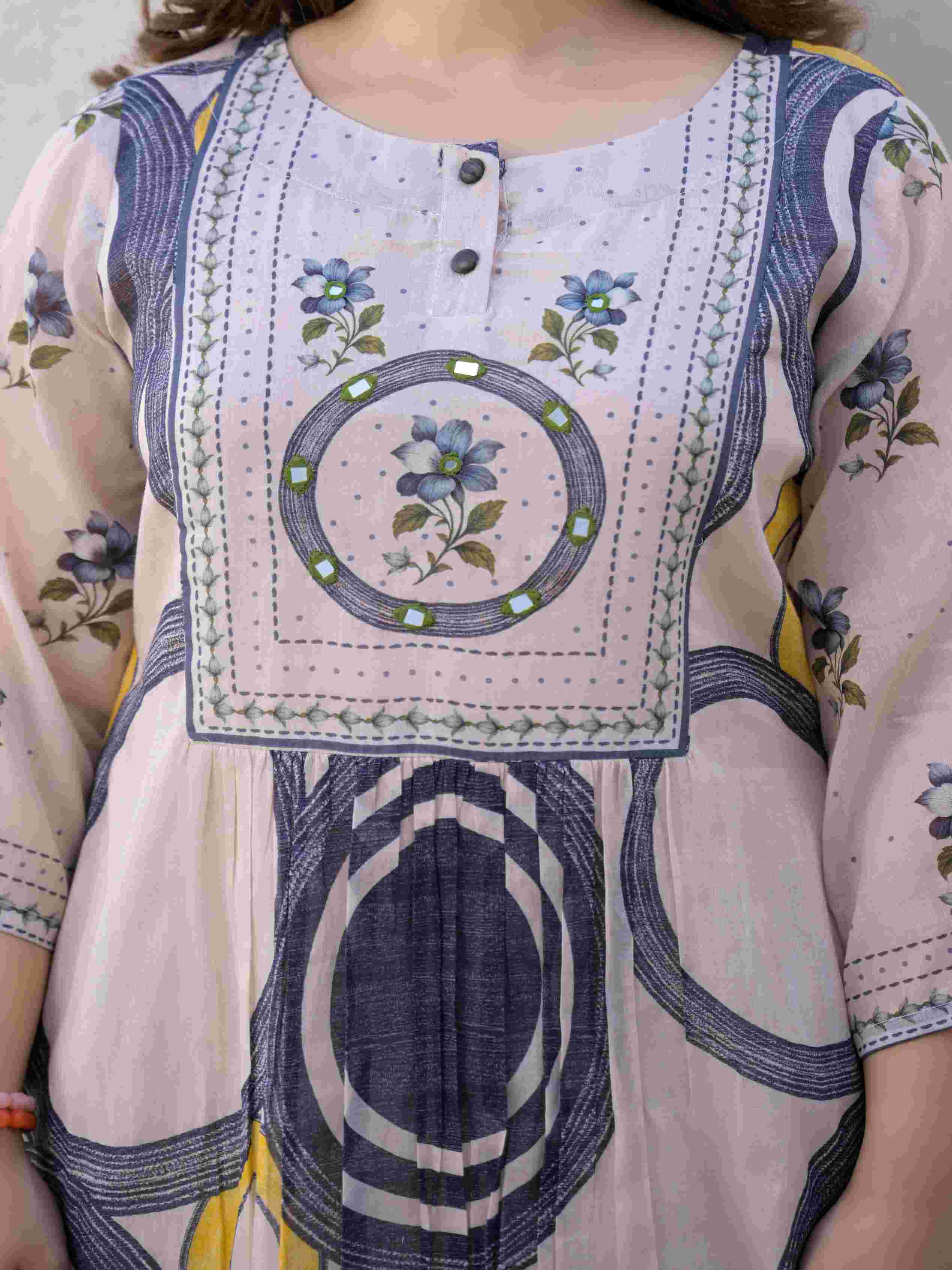 MODERN CIRCLE PRINT ELEGANCE KURTA SET